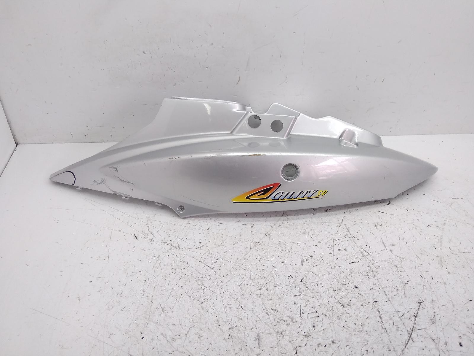 Kymco agility r12 50 carena fiancata sinistra posteriore 1 attacco rotto 2005 2005 u60000