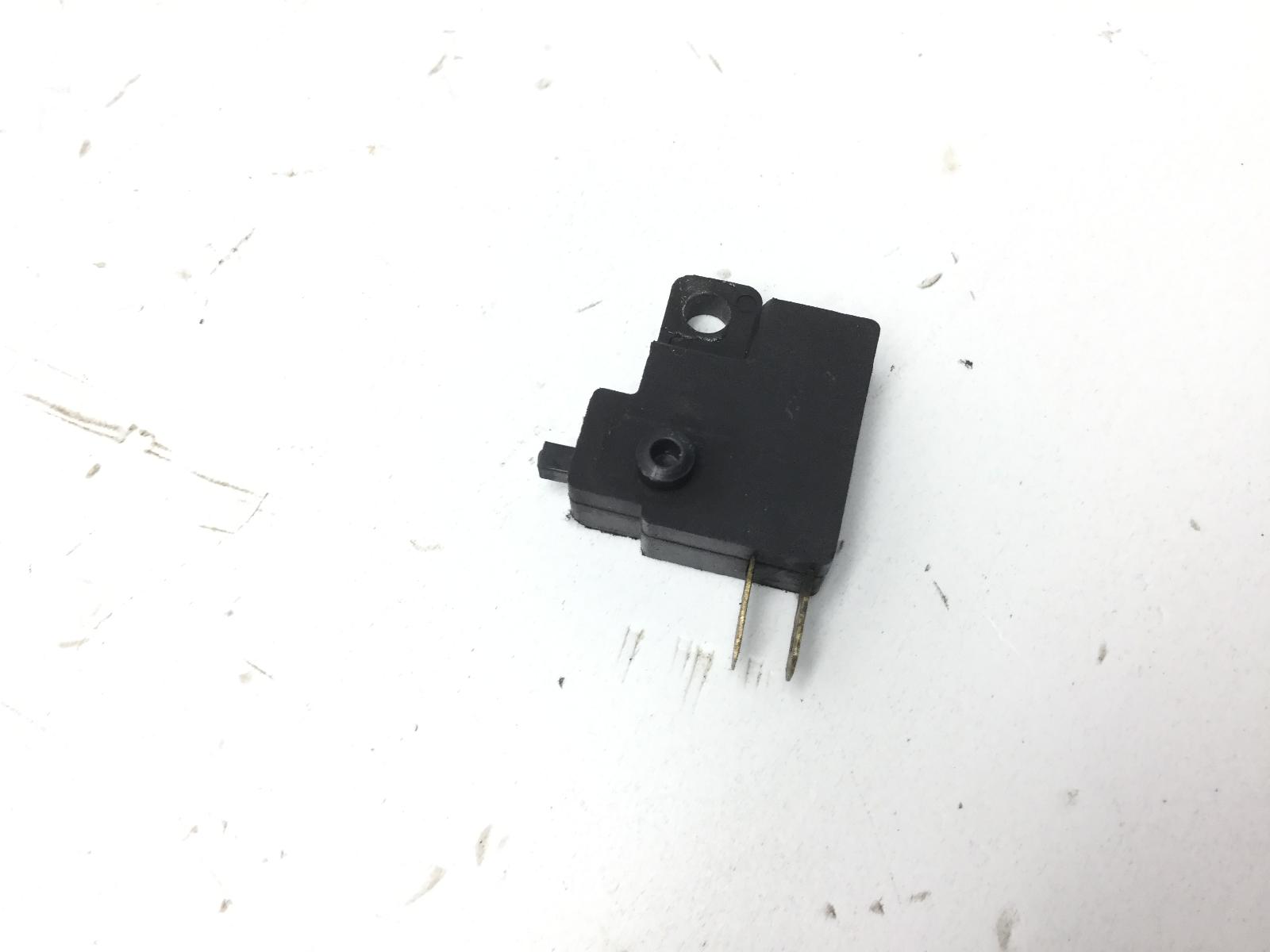 Kymco agility r12 50 sensore pulsante stop microstop freno anteriore 2005 2005 u60000