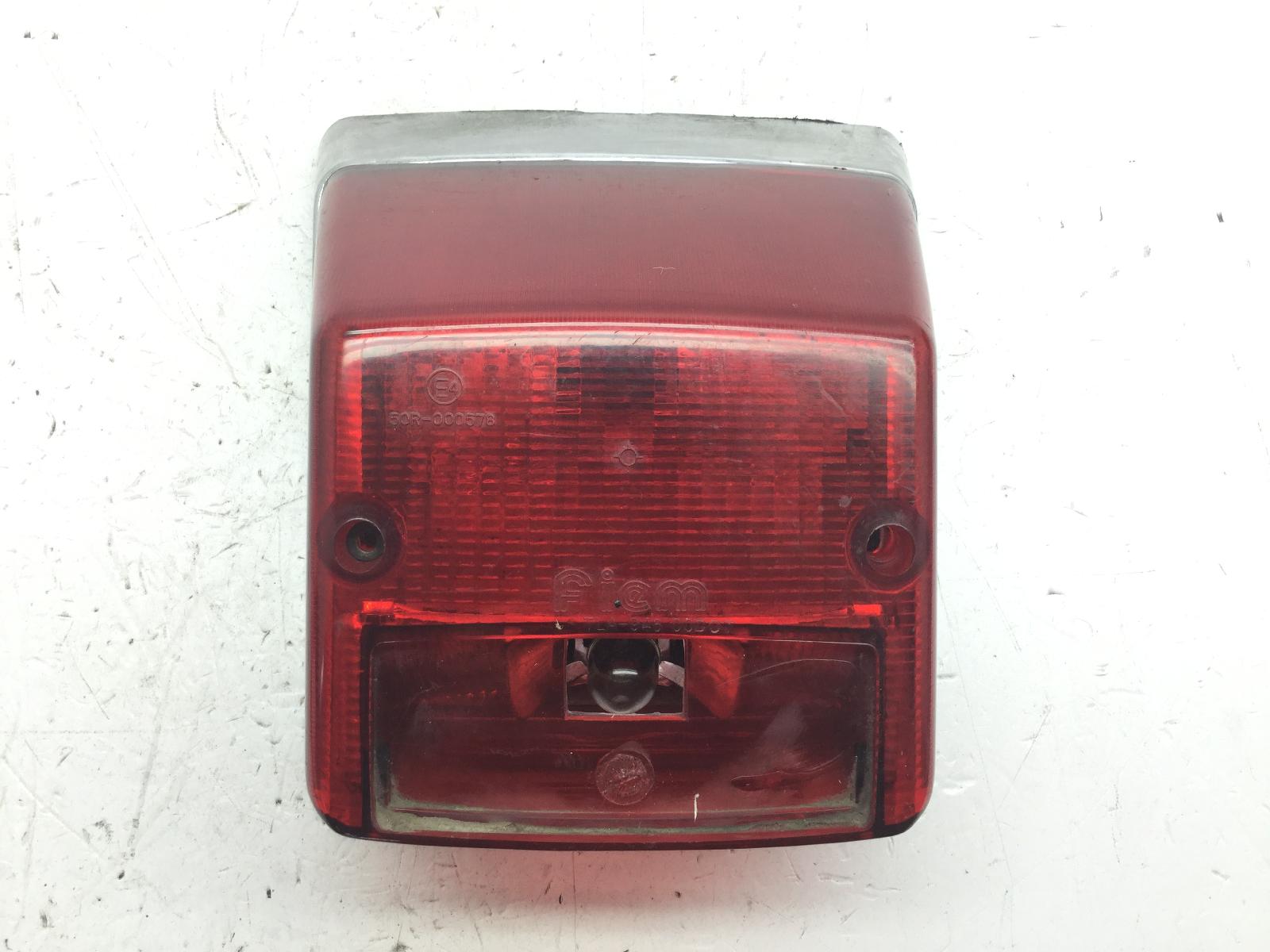 Lml star 4t euro 3 150 faro fanale posteriore con piccola crepa 2010 2012 md7m10b13