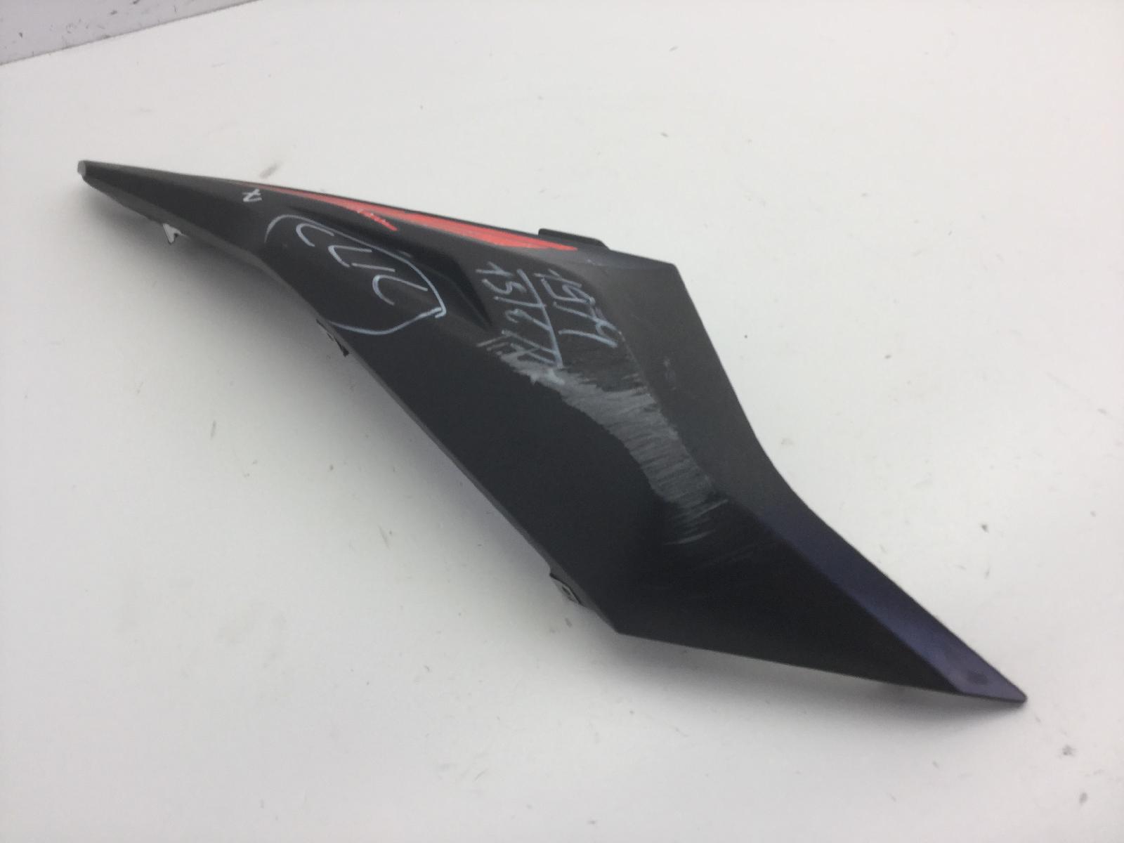 Aprilia rs 125 carena fiancata posteriore destra con attacco rotto 2008 2008 rd000