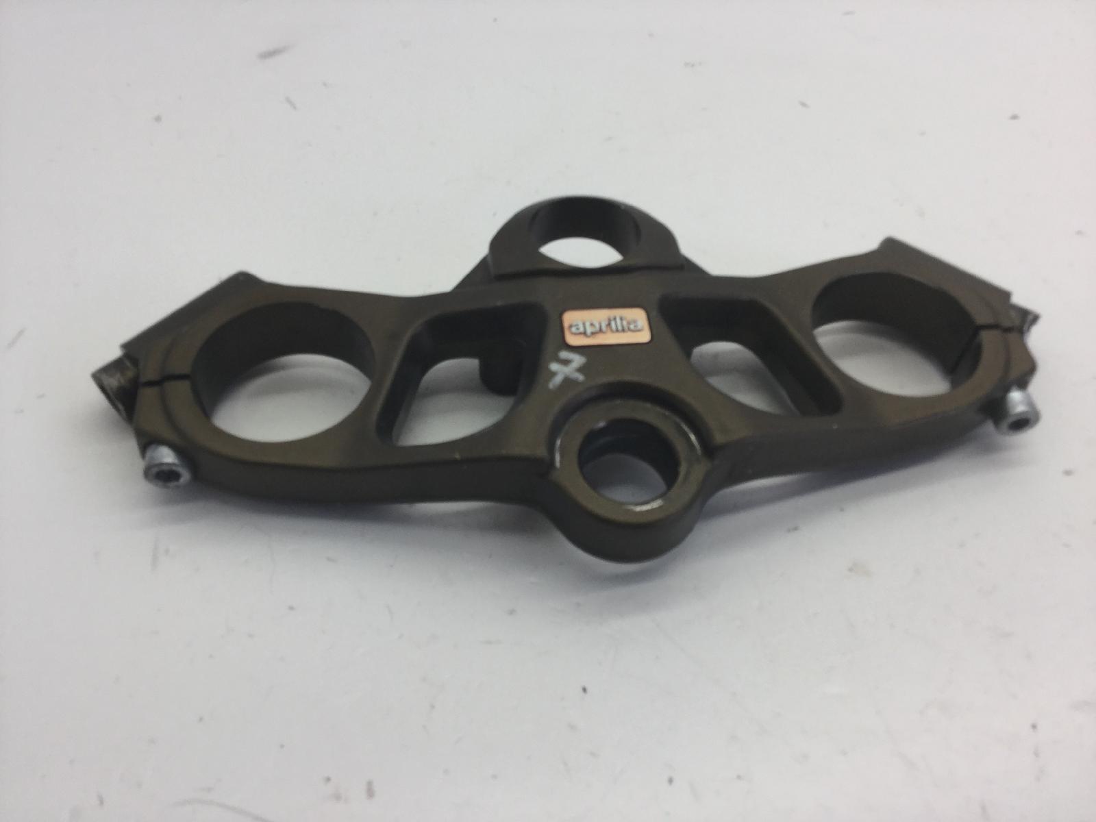 Aprilia rs 125 piastra superiore forcella con crepa 2008 2008 rd000