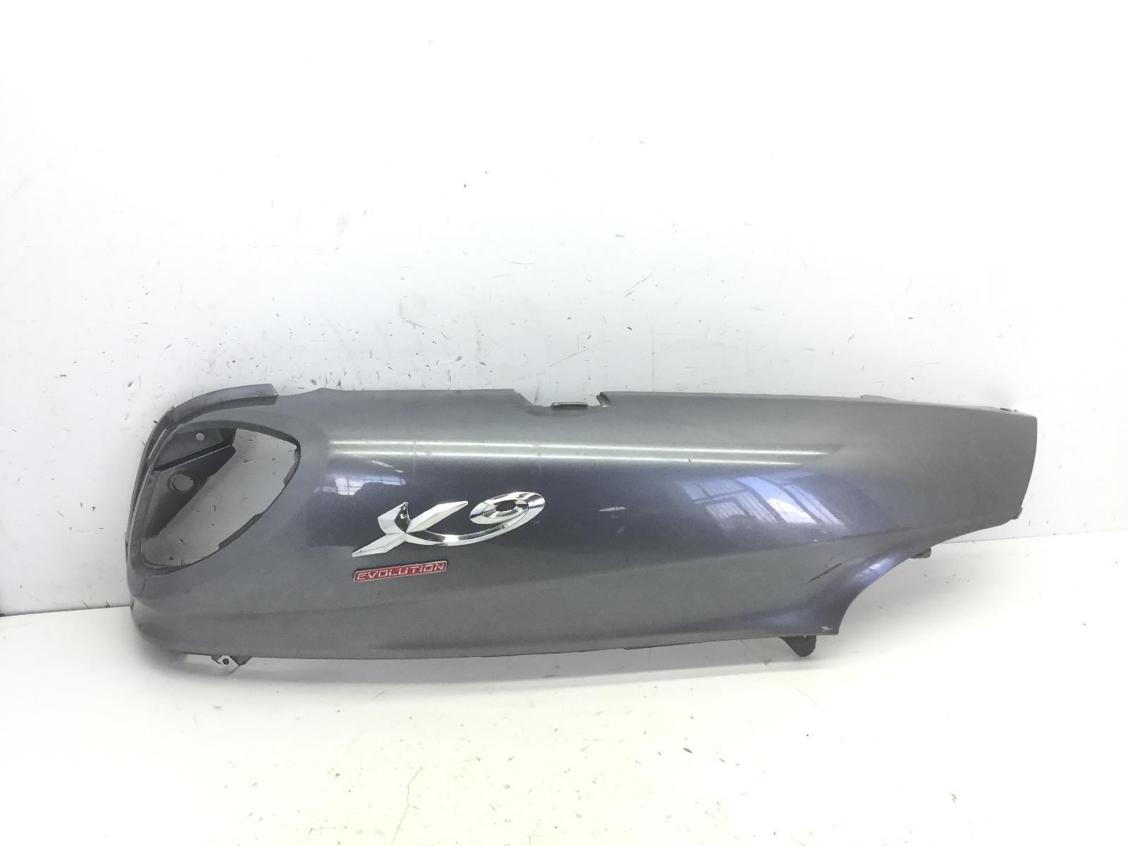 Piaggio x9 evolution 500 carena fiancata posteriore destra 2003 2005 m2700004