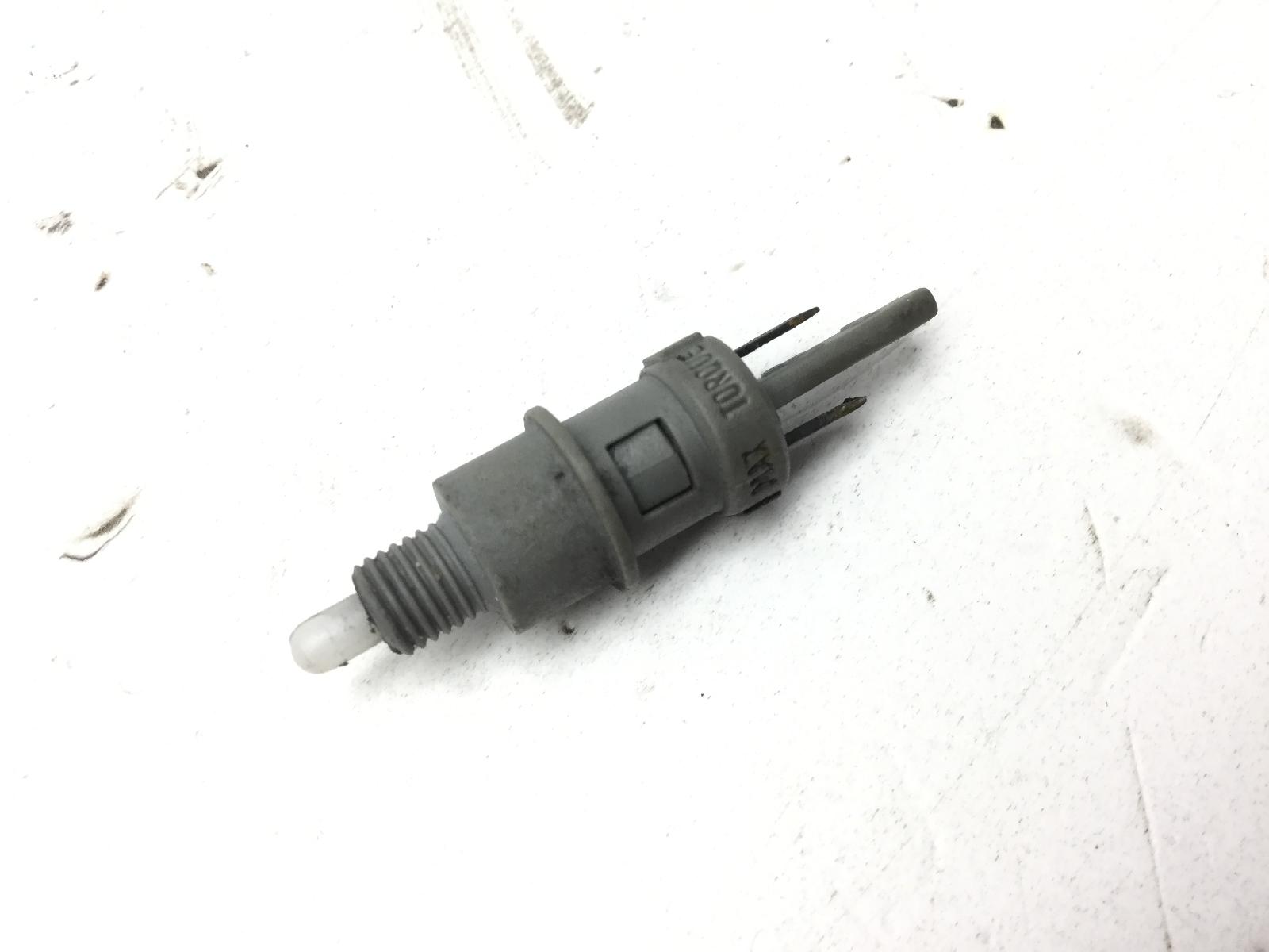 Piaggio x9 evolution 500 sensore pulsante stop microstop freno anteriore 2003 2005 m2700004