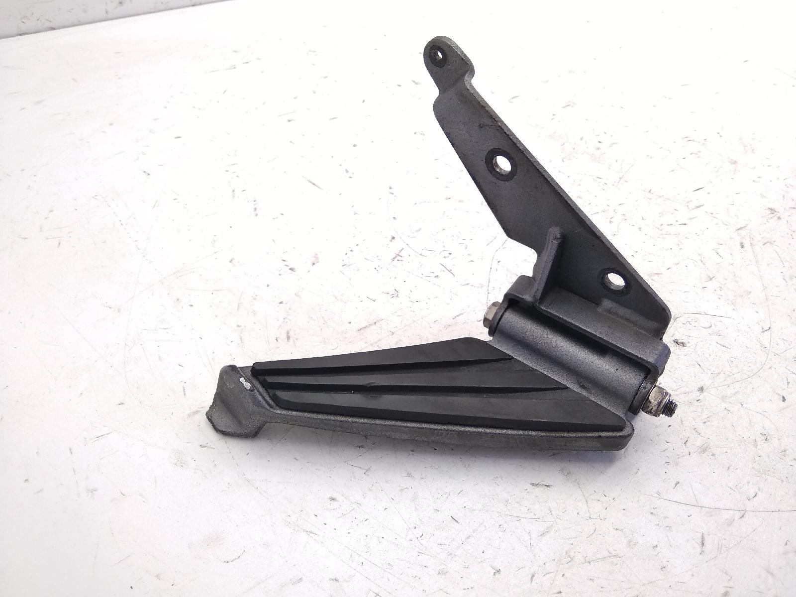 Peugeot geopolis 4v ie 125 pedana posteriore destra e supporto 2007 2007 n2aa