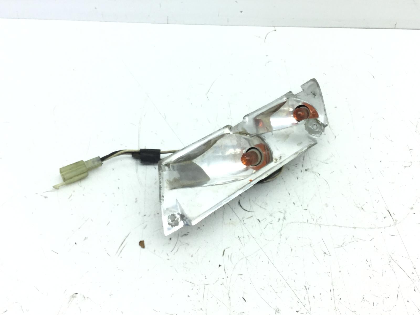 Piaggio zip 2t 50 freccia posteriore sinistra senza gemma 2000 2004 c25000