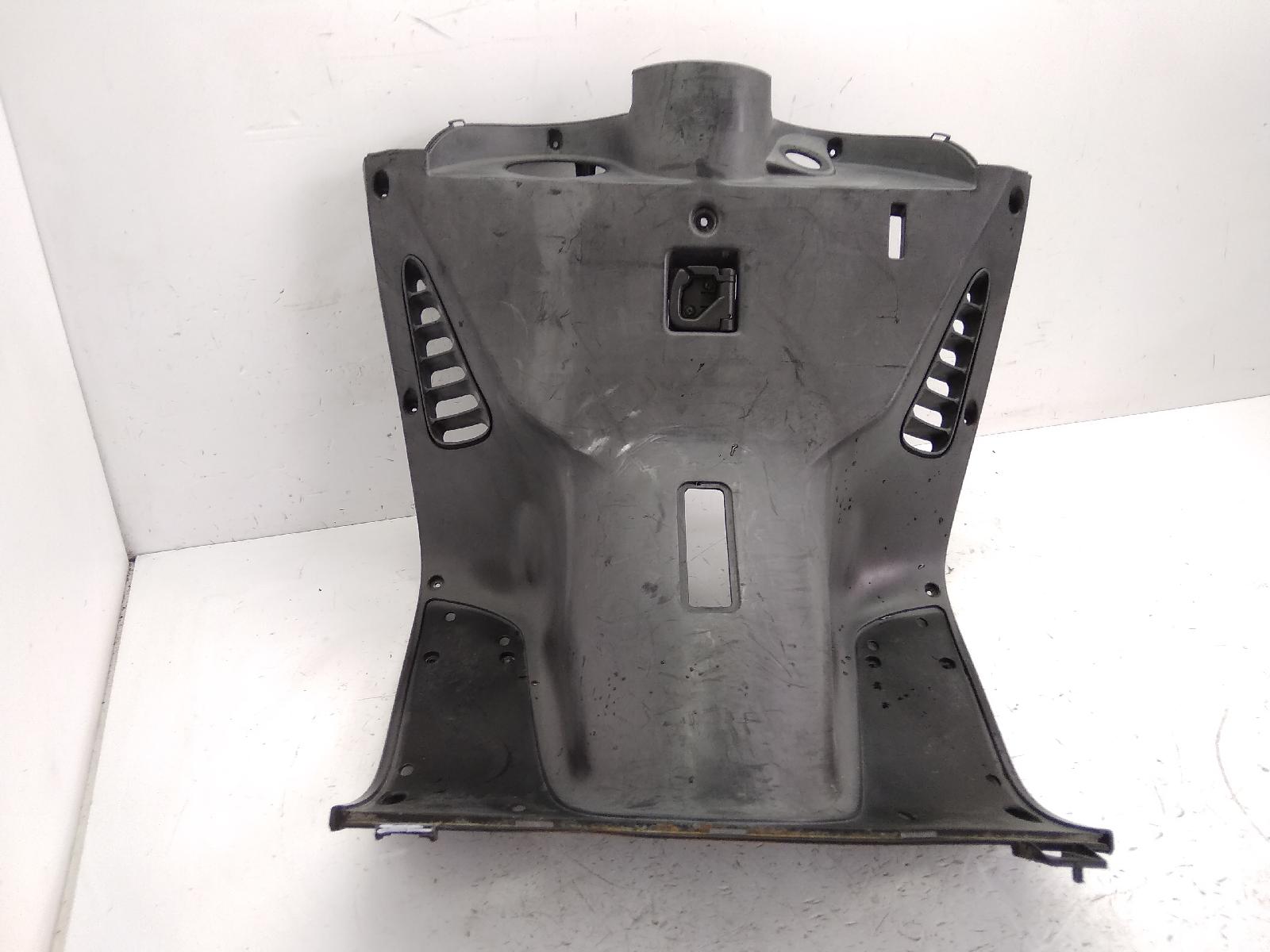 Kymco grand dink 150 carena controscudo retroscudo con rottura 2001 2002 s40000