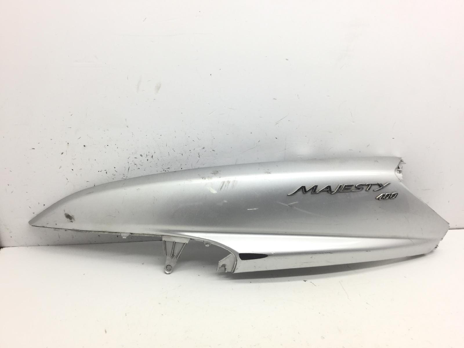 Yamaha majesty yp 400 carena fiancata posteriore sinistra - piolo rotto 2005 2005 sh025