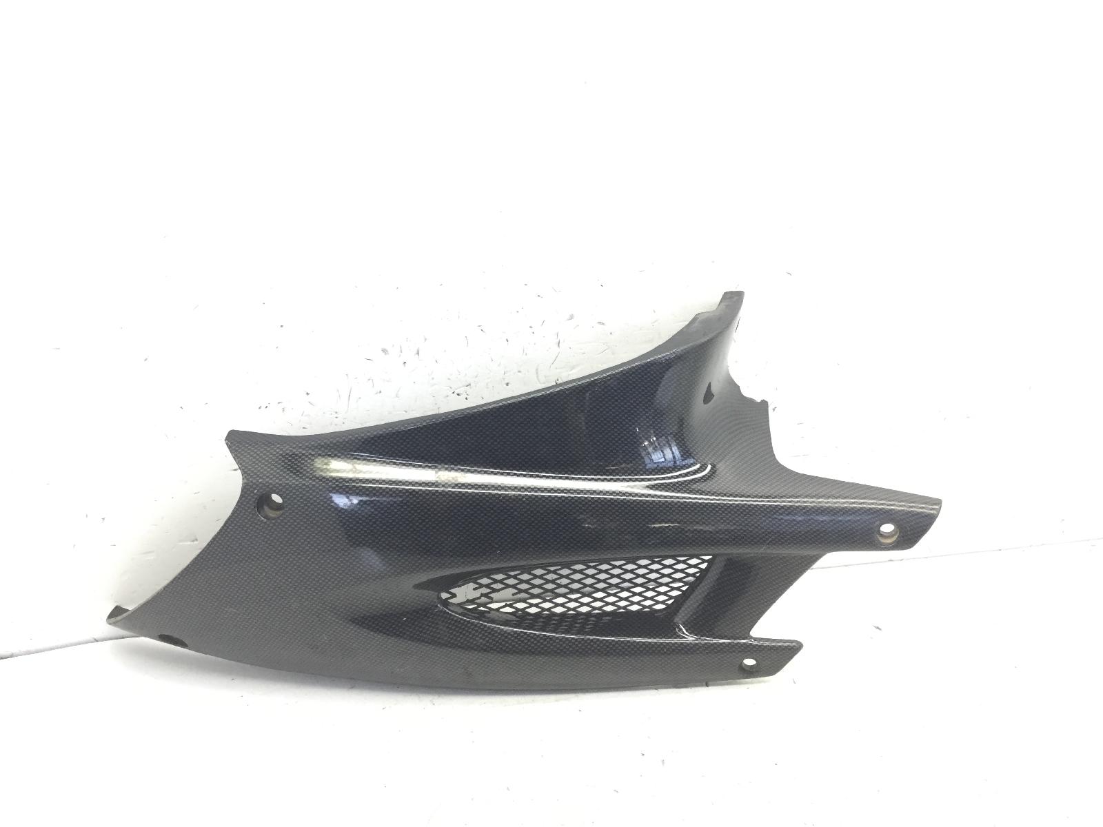 Peugeot streetfight 2t 100 carena fianchetto destro - rottura su griglia 1998 1998 vgas2ab