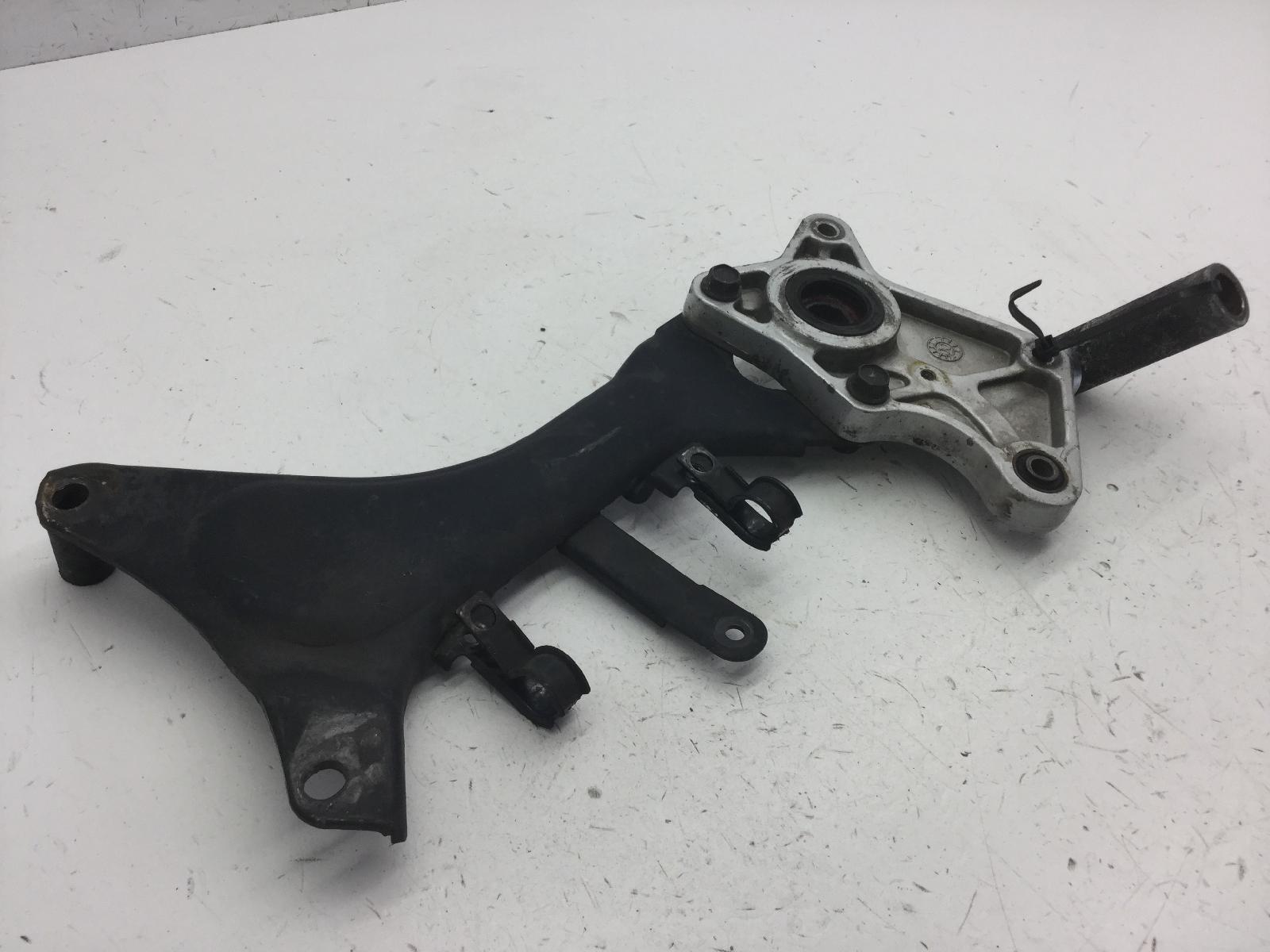 Kymco b&w bet win 125 staffa supporto scarico marmitta 2000 2002 s30010