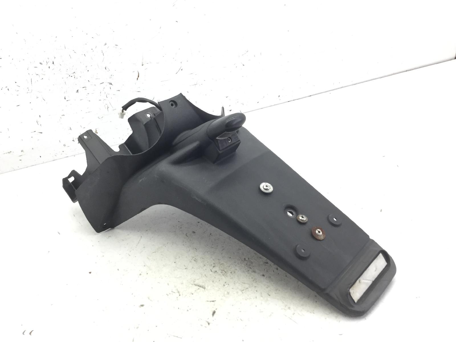 Piaggio carnaby 200 parafango posteriore portatarga e luce 2007 2008 m60100