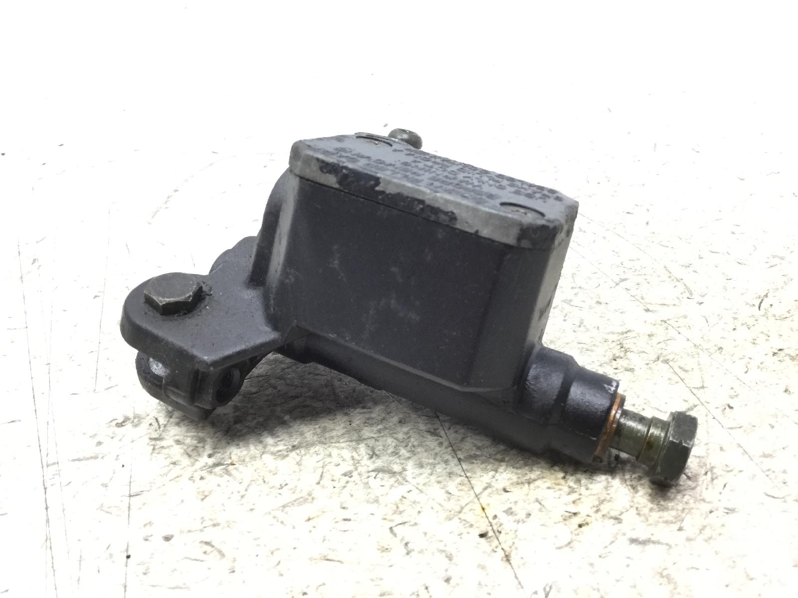 Piaggio carnaby 200 pompa destra freno anteriore no leva 2007 2008 m60100