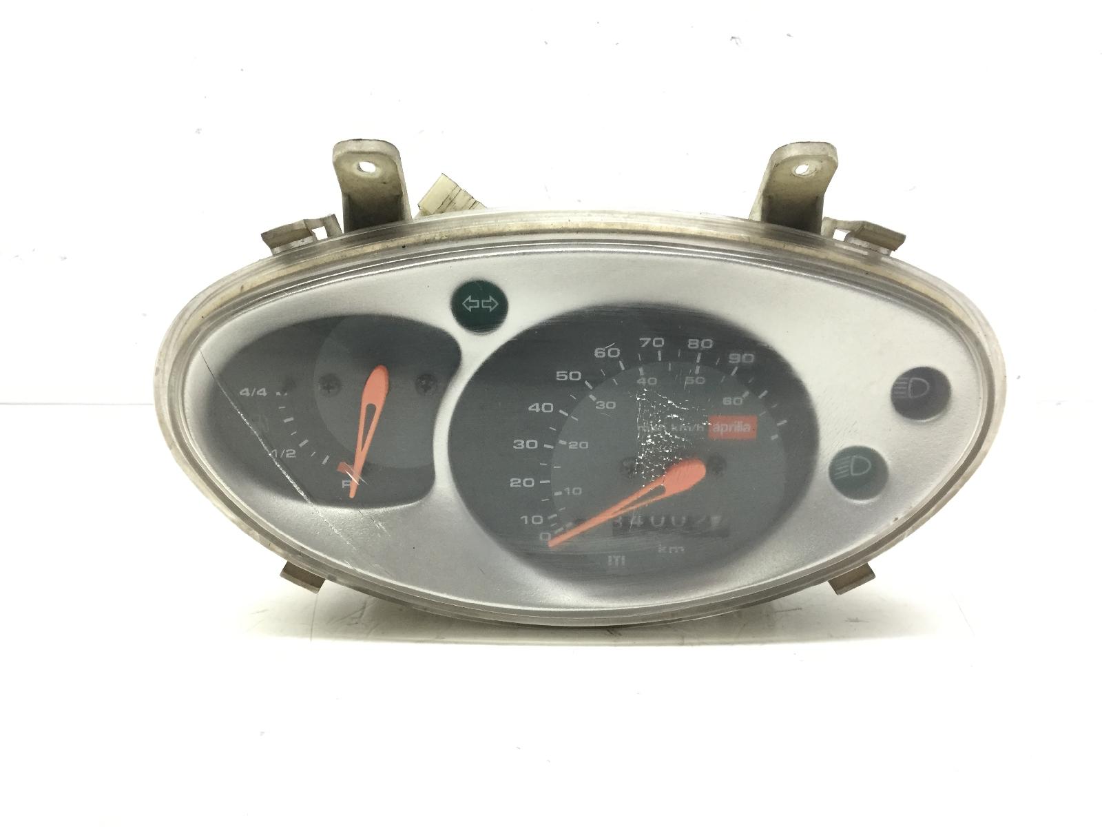 Aprilia scarabeo 4t 100 strumentazione contachilometri tachimetro 2001 2004 sa000