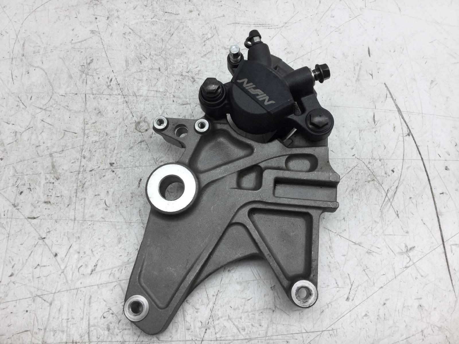 Honda integra 700 pinza freno posteriore + staffa 2012 2012 jh2rc62axck