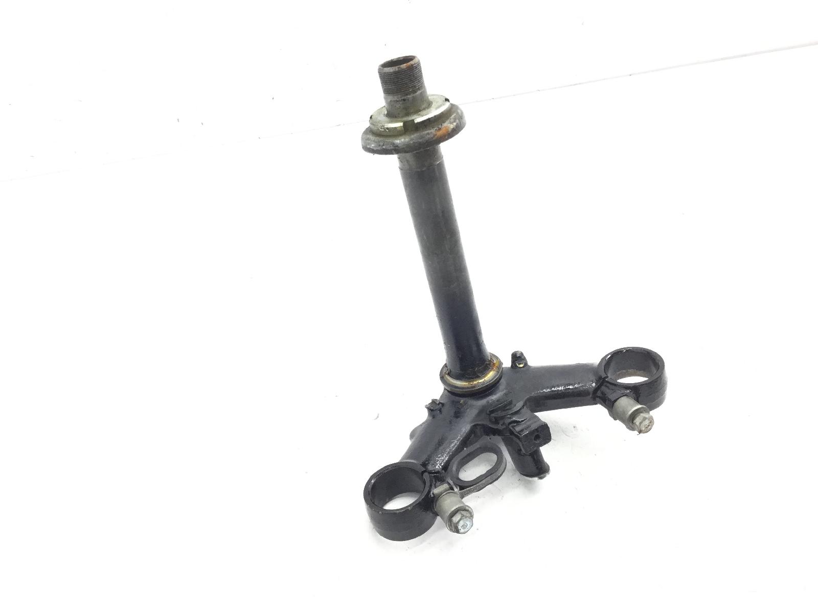 Honda cb four 350 piastra inferiore forcella con battute di sterzo rotte 1974 1974