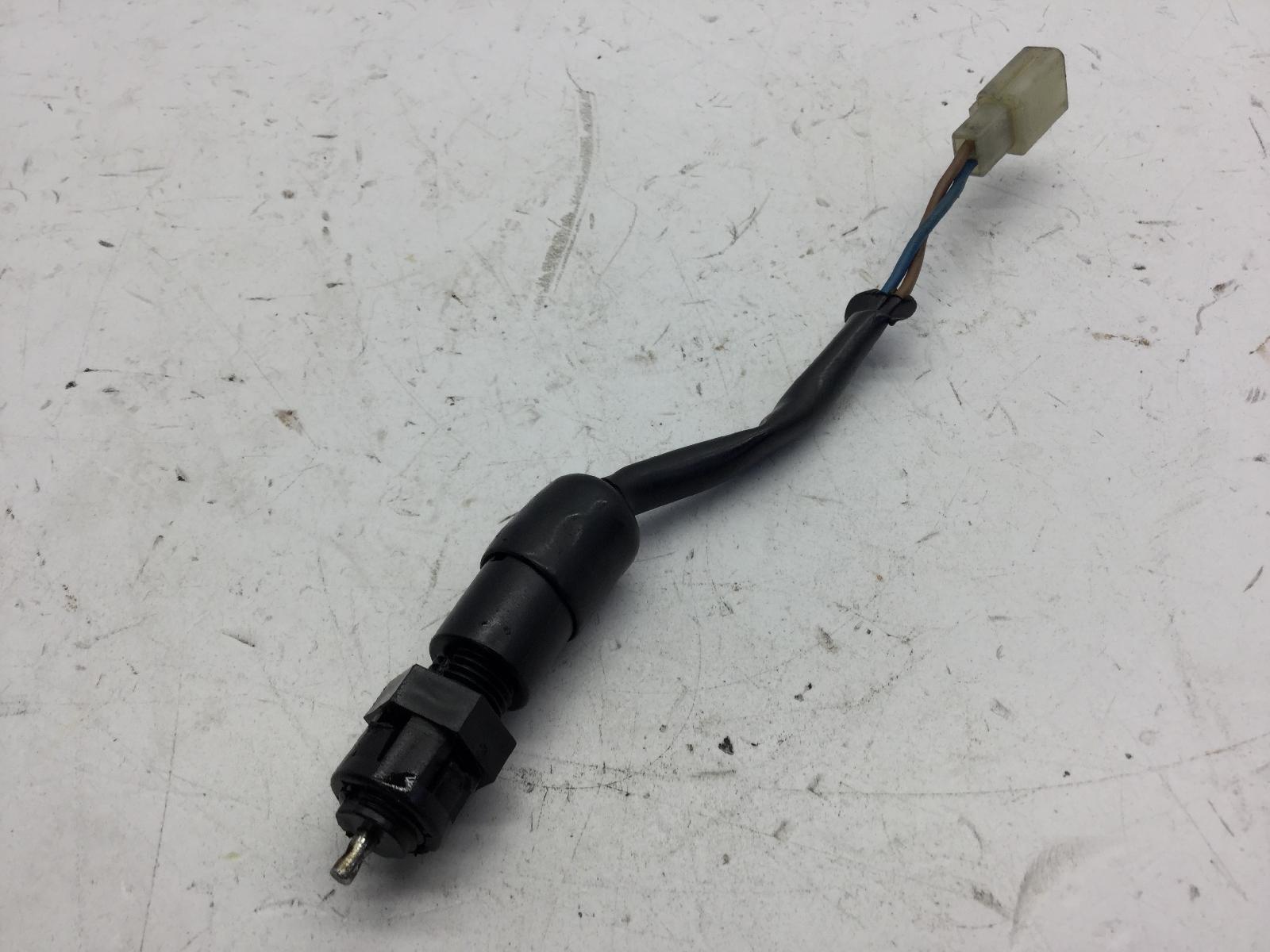 Triumph speed four 600 sensore stop pompa freno posteriore 2004 2004 smtth835s