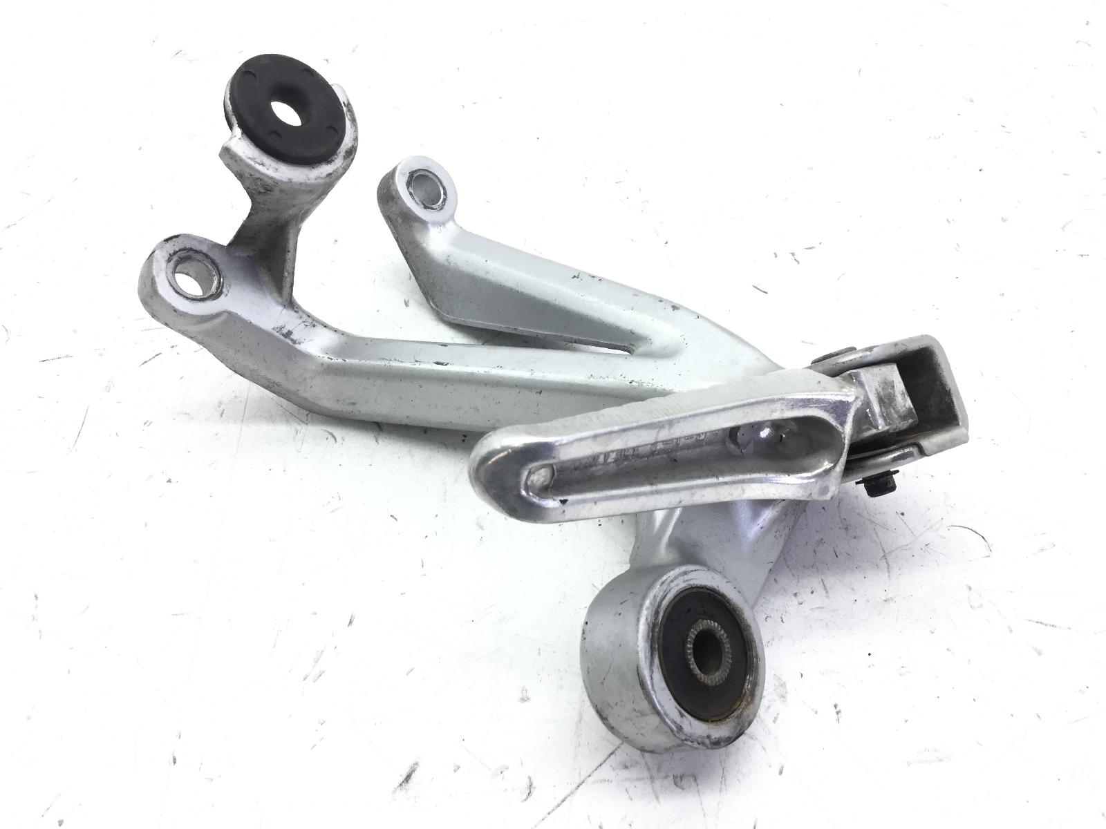 Suzuki gsx-r 600 pedana posteriore destra e supporto 1998 1998 ad111