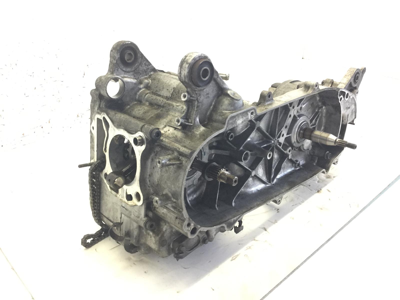 Suzuki burgman 125 carter motore albero e ingranaggi ruota mod: f442 2002 2002 bp111