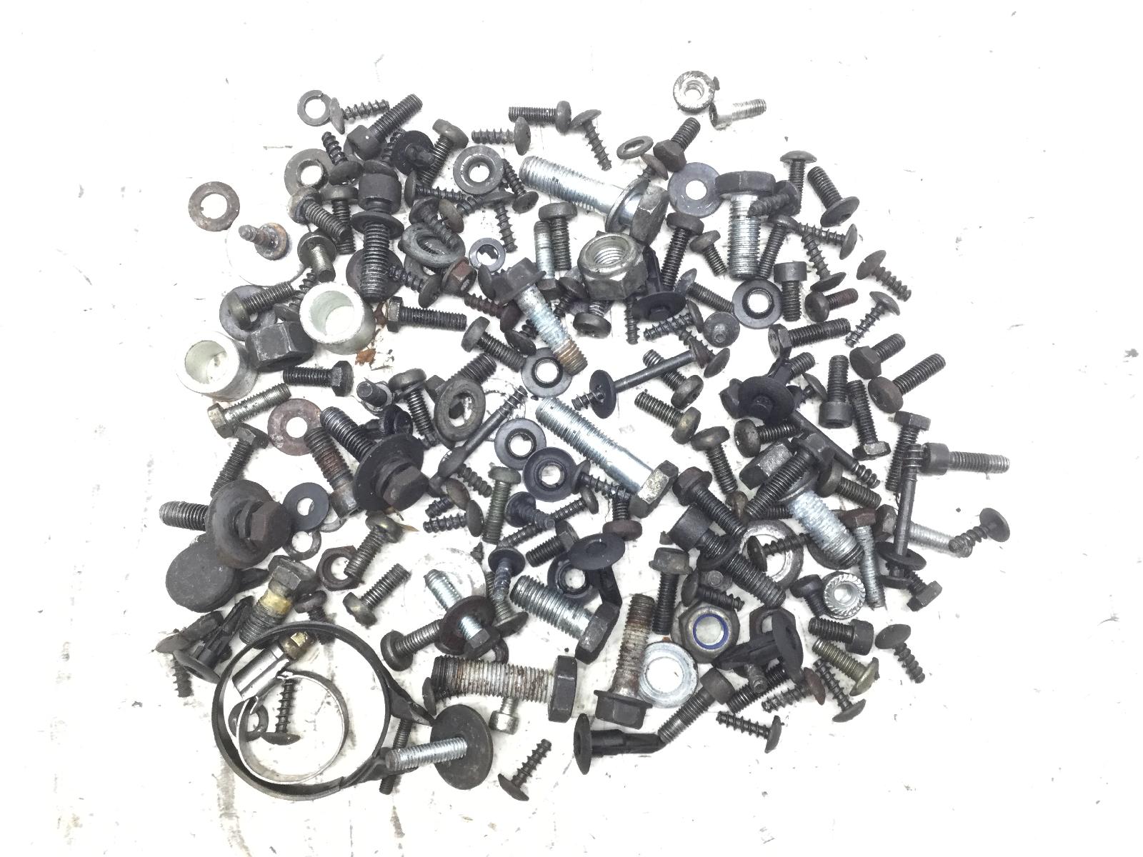 Suzuki burgman 125 kit viti e bulloni assortiti telaio 2002 2002 bp111