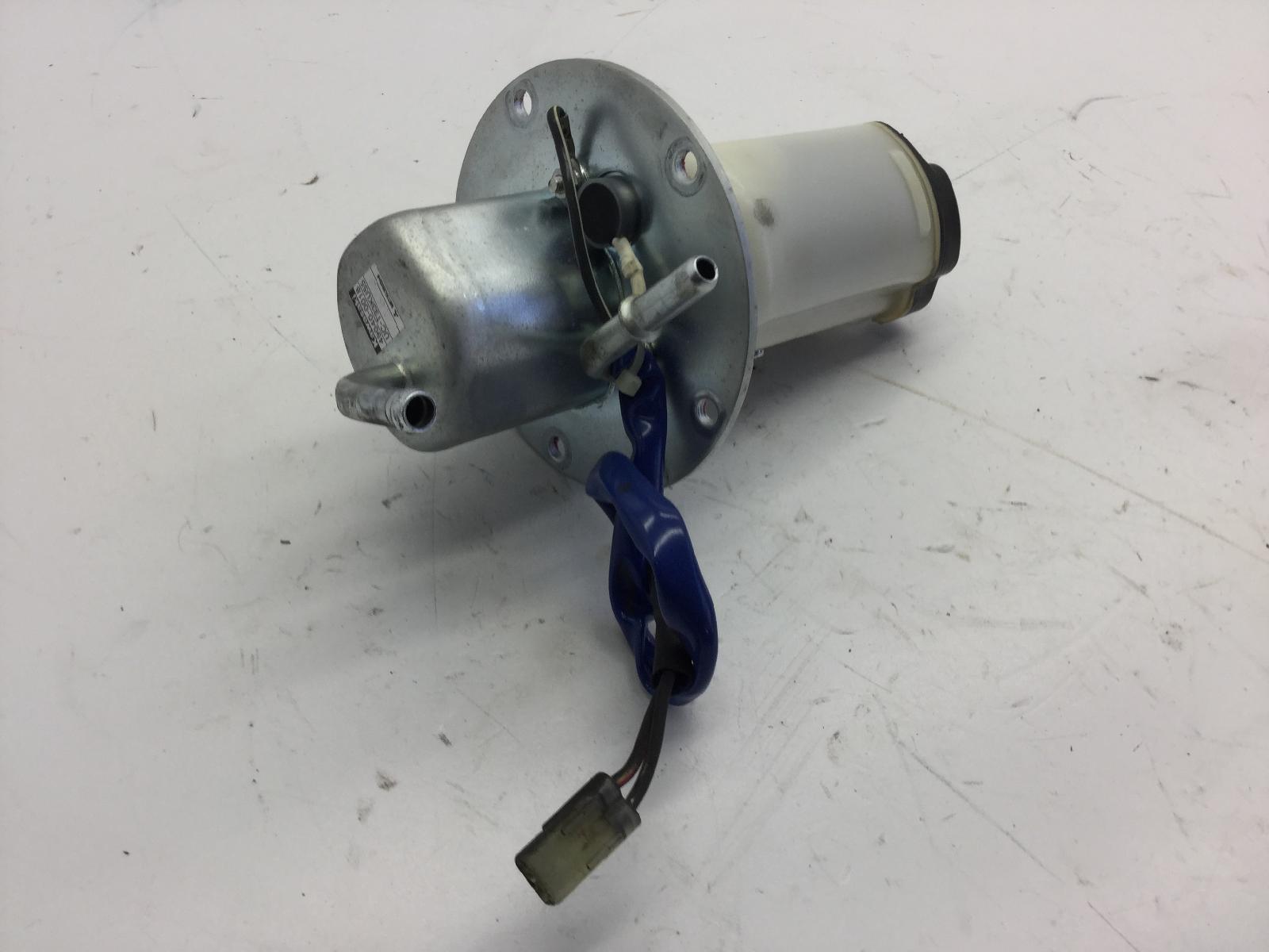 Kawasaki z750 r 748 pompa serbatoio benzina carburante 2011 2011 zr750nna