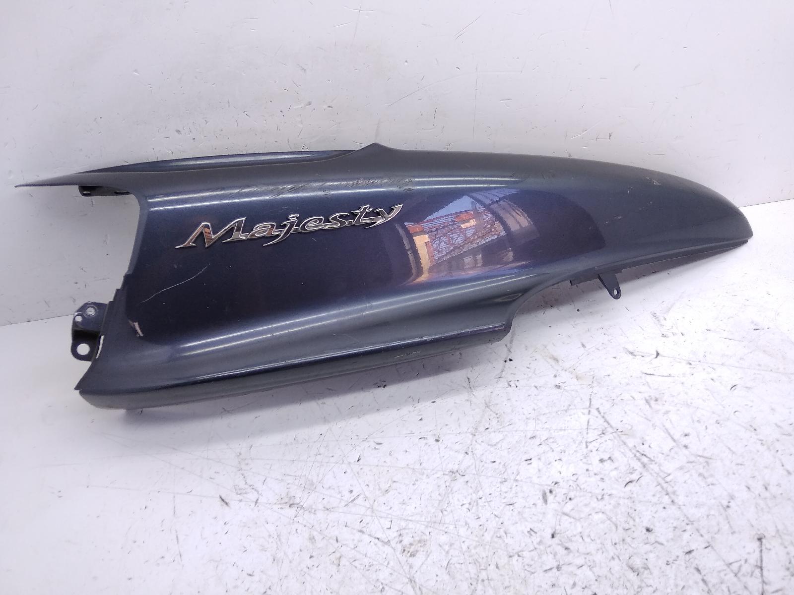 Yamaha majesty yp 250 carena posteriore fiancata destra 1 attacco rotto 2002 2003 sg048