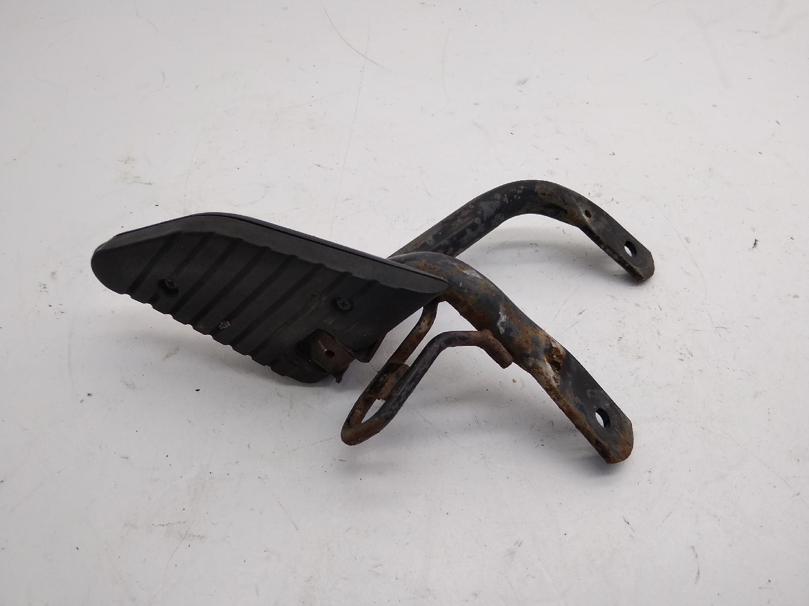 Honda sh 150 pedana posteriore sinistra e supporto 2000 2004 kf04a