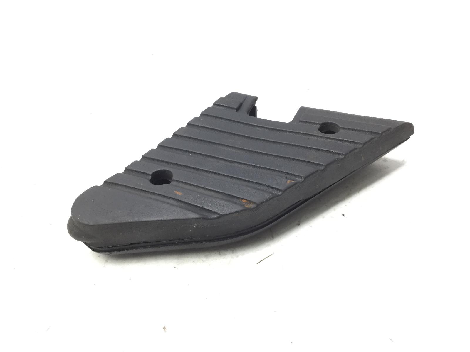 Coperchio e gomma pedana poggiapiede posteriore destra honda sh 150 2000 2004 kf04a