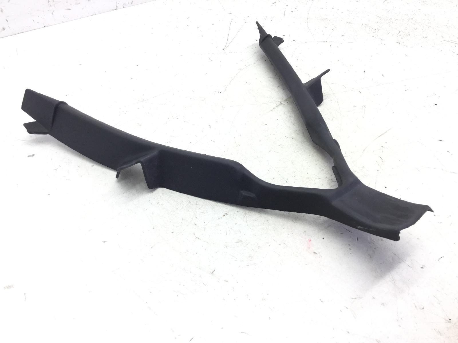 Malaguti madison k 400 carena cornice coperchio scudo anteriore 2002 2004 610000
