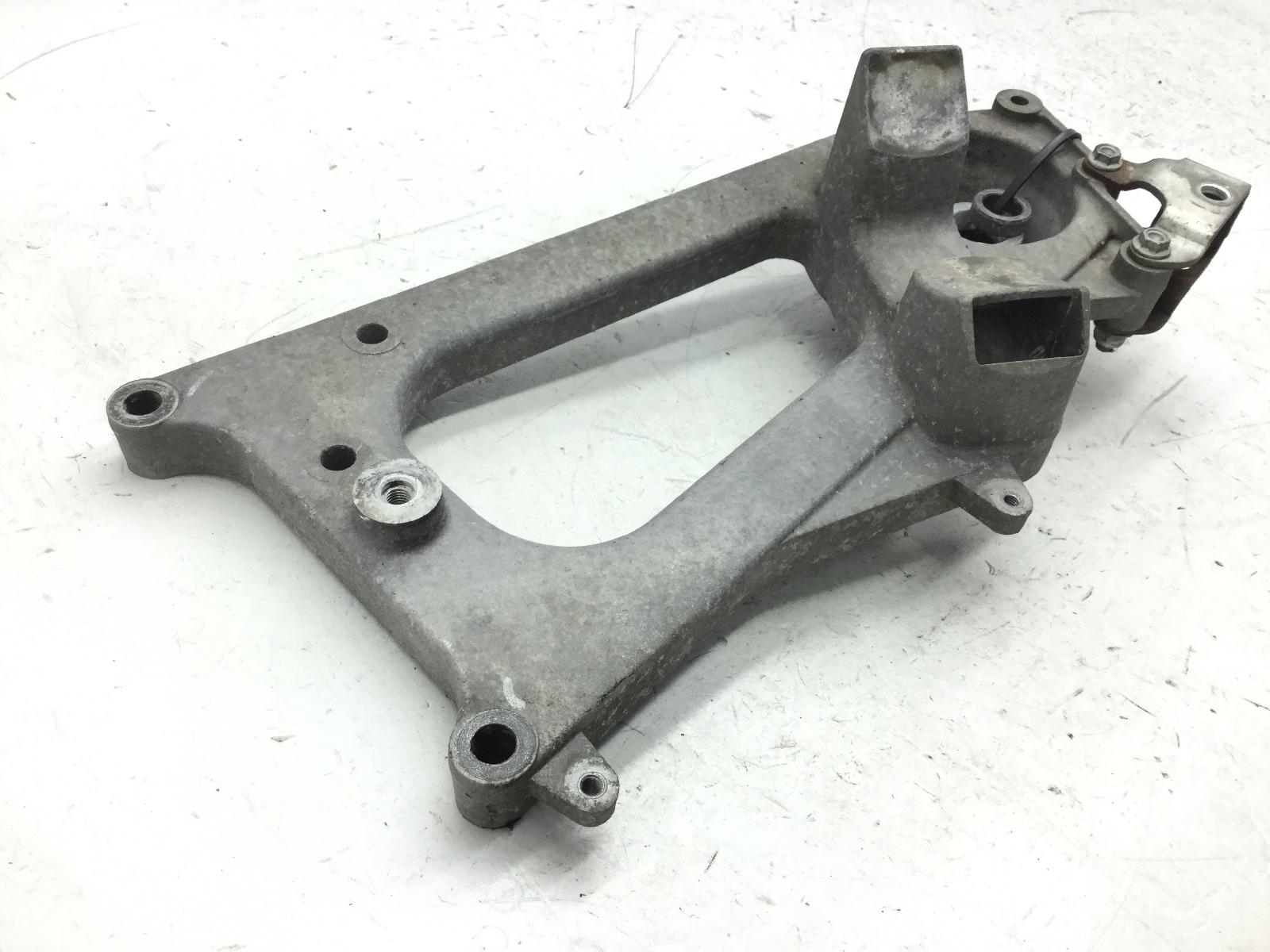 Aprilia scarabeo light 500 staffa supporto scarico marmitta 2006 2008 vr000