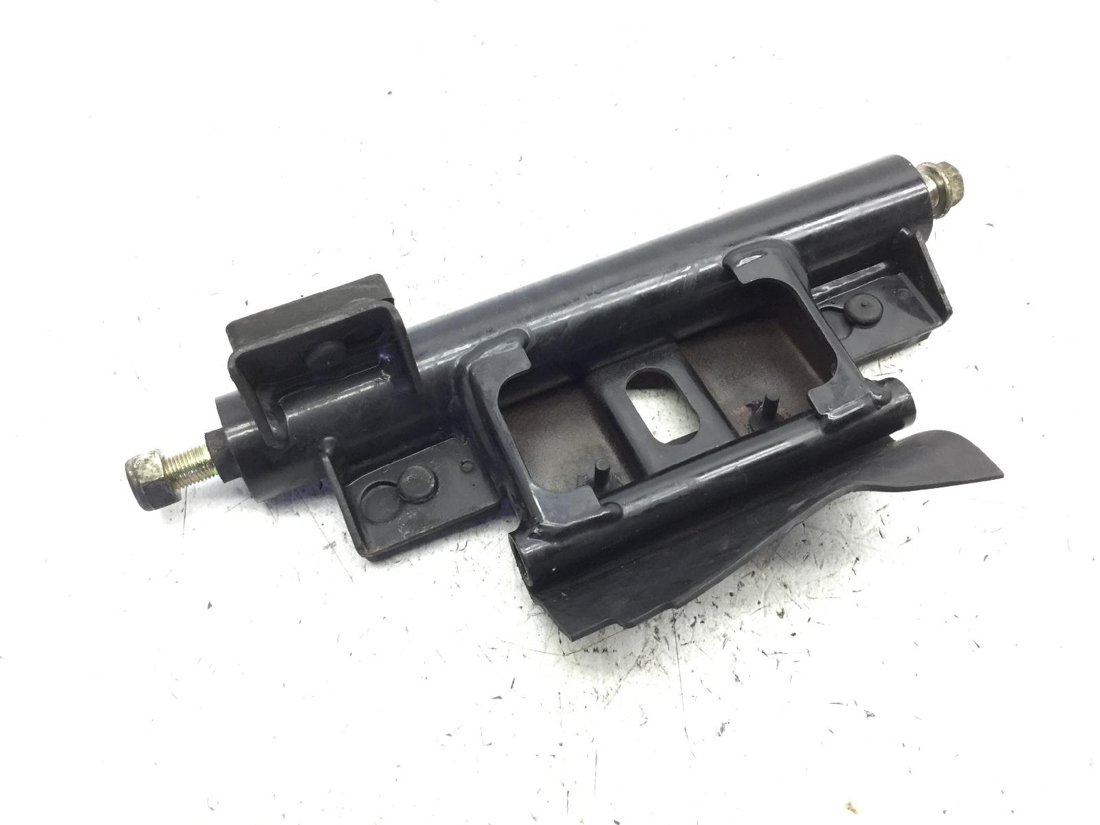 Suzuki burgman 150 supporto staffa motore 2005 2006 br111