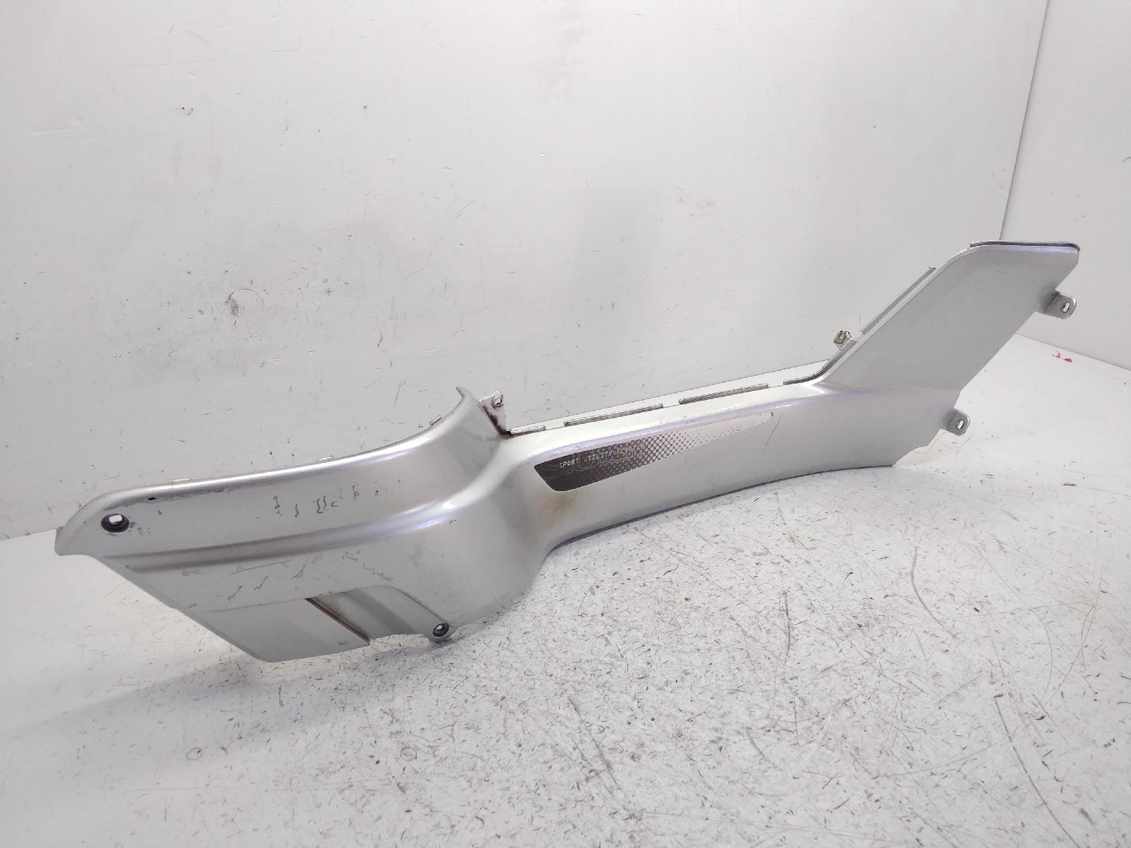 Yamaha xc versity 300 carena fianchetto destro * 2 pioli rotti 2006 2006 sh014