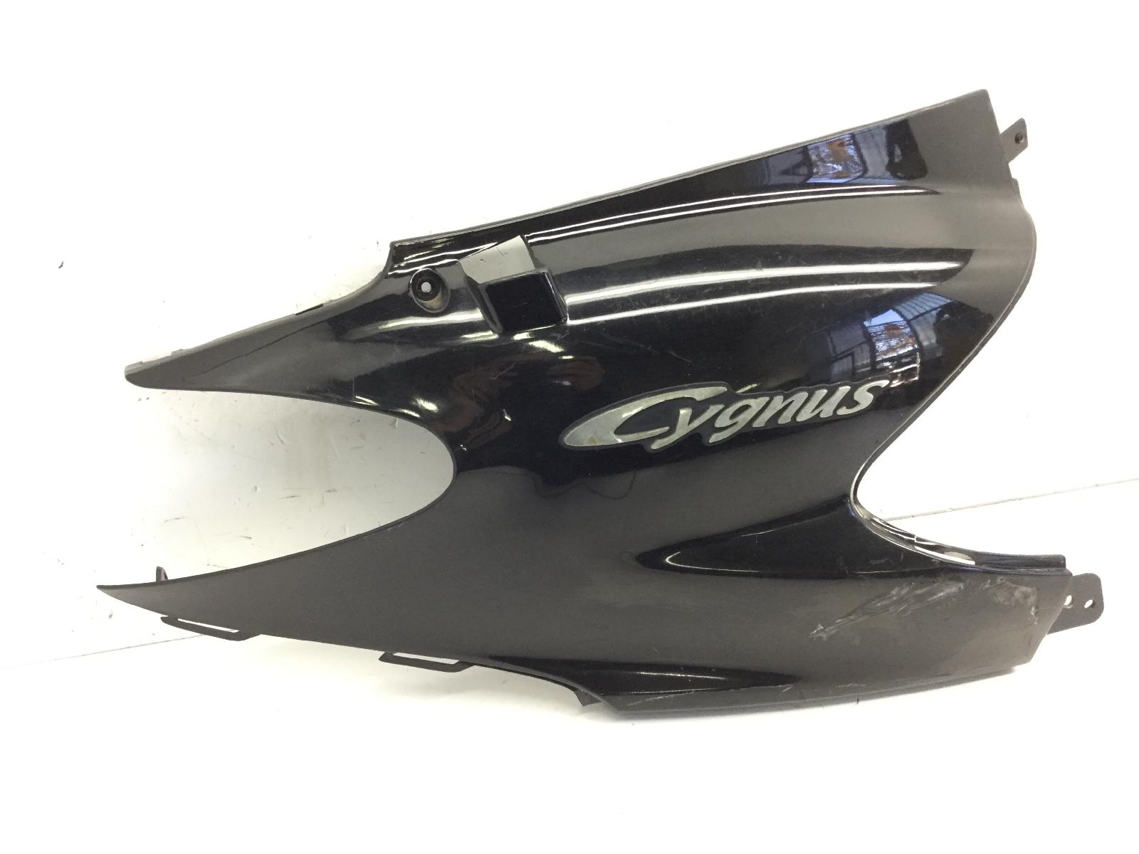 Yamaha xc cygnus r 125 carena fiancata posteriore destra con 2 crepe 2000 2003 se031