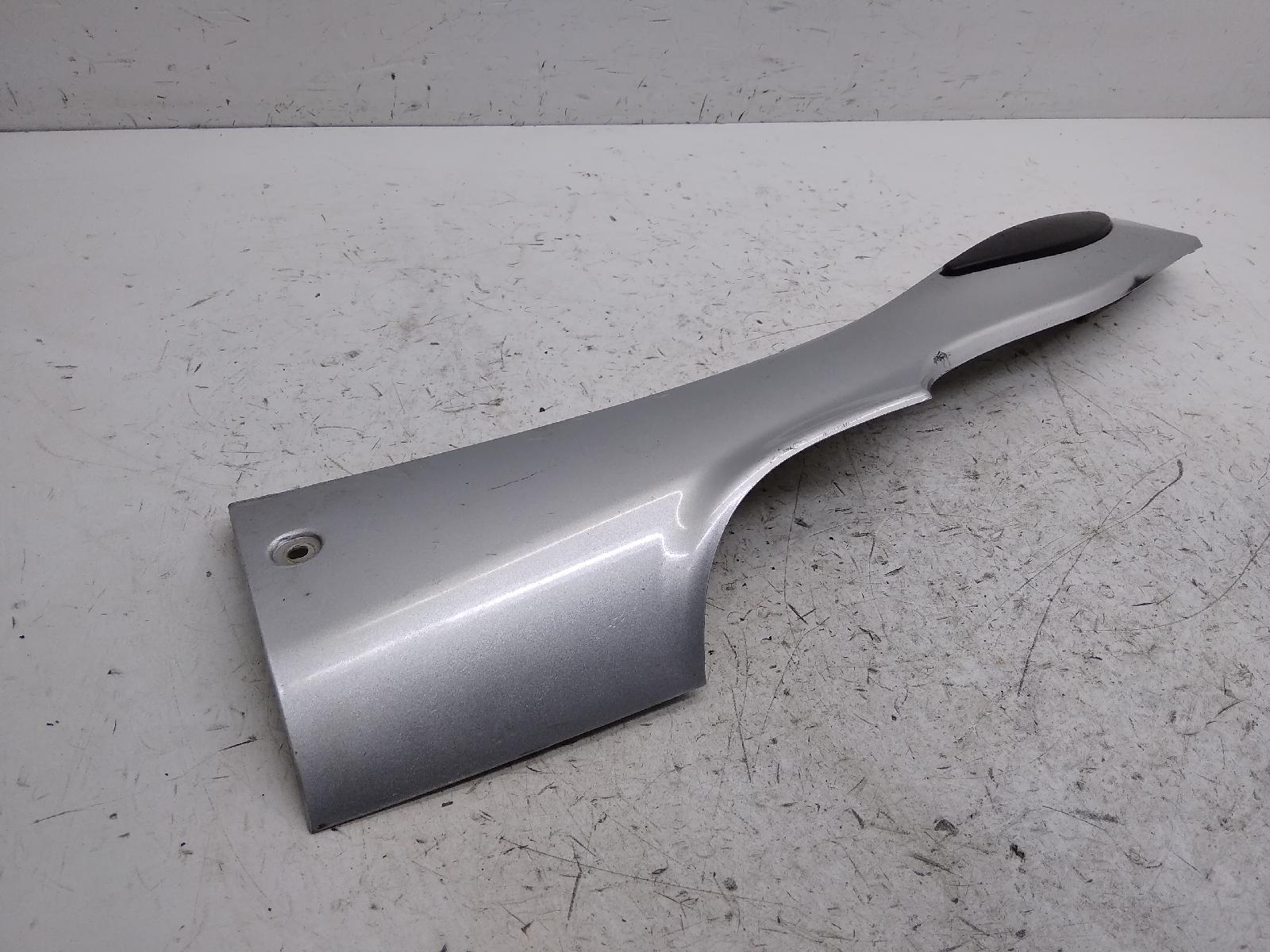 Yamaha xc cygnus r 125 carena sottopedana sinistra attacco rotto 2000 2003 se031