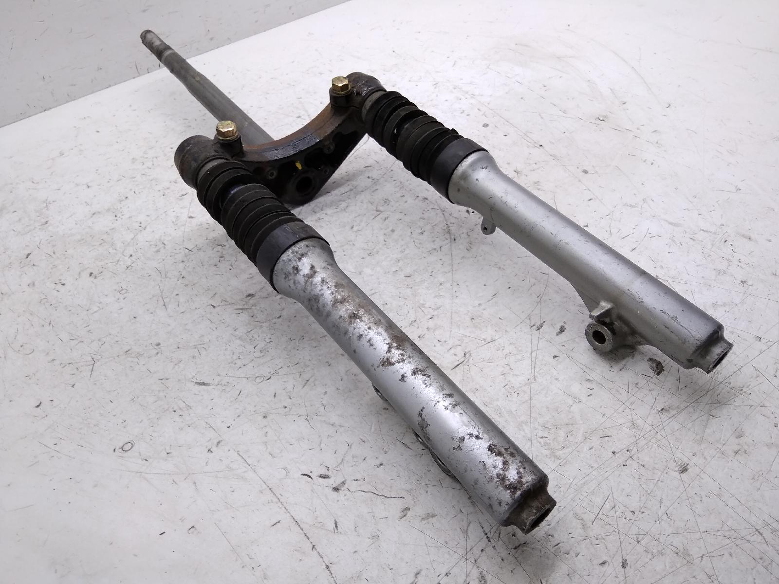 Yamaha xc cygnus r 125 forcella - protezioni steli in gomma rotti 2000 2003 se031