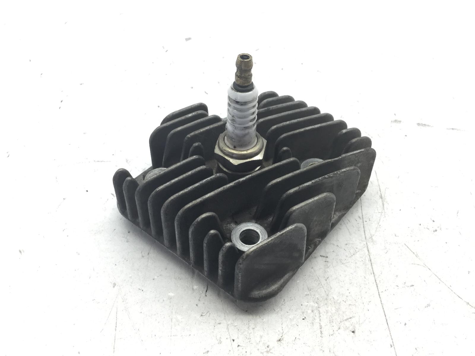 Malaguti ciak 2t 50 testata testa head motore con candela spark 2000 2001 5200000