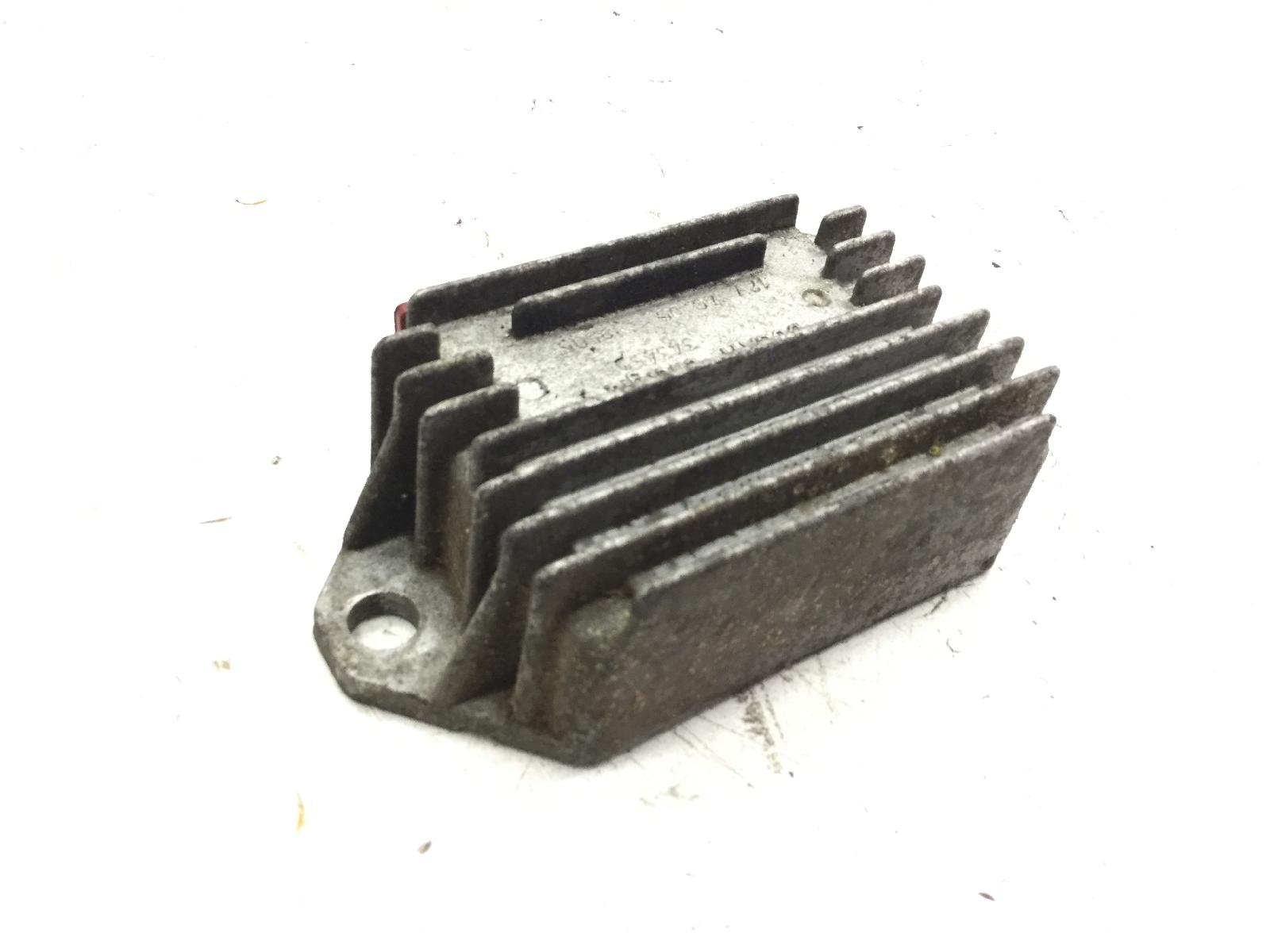 Piaggio vespa hp fl2 50 regolatore di tensione 1991 1997 v5n2t