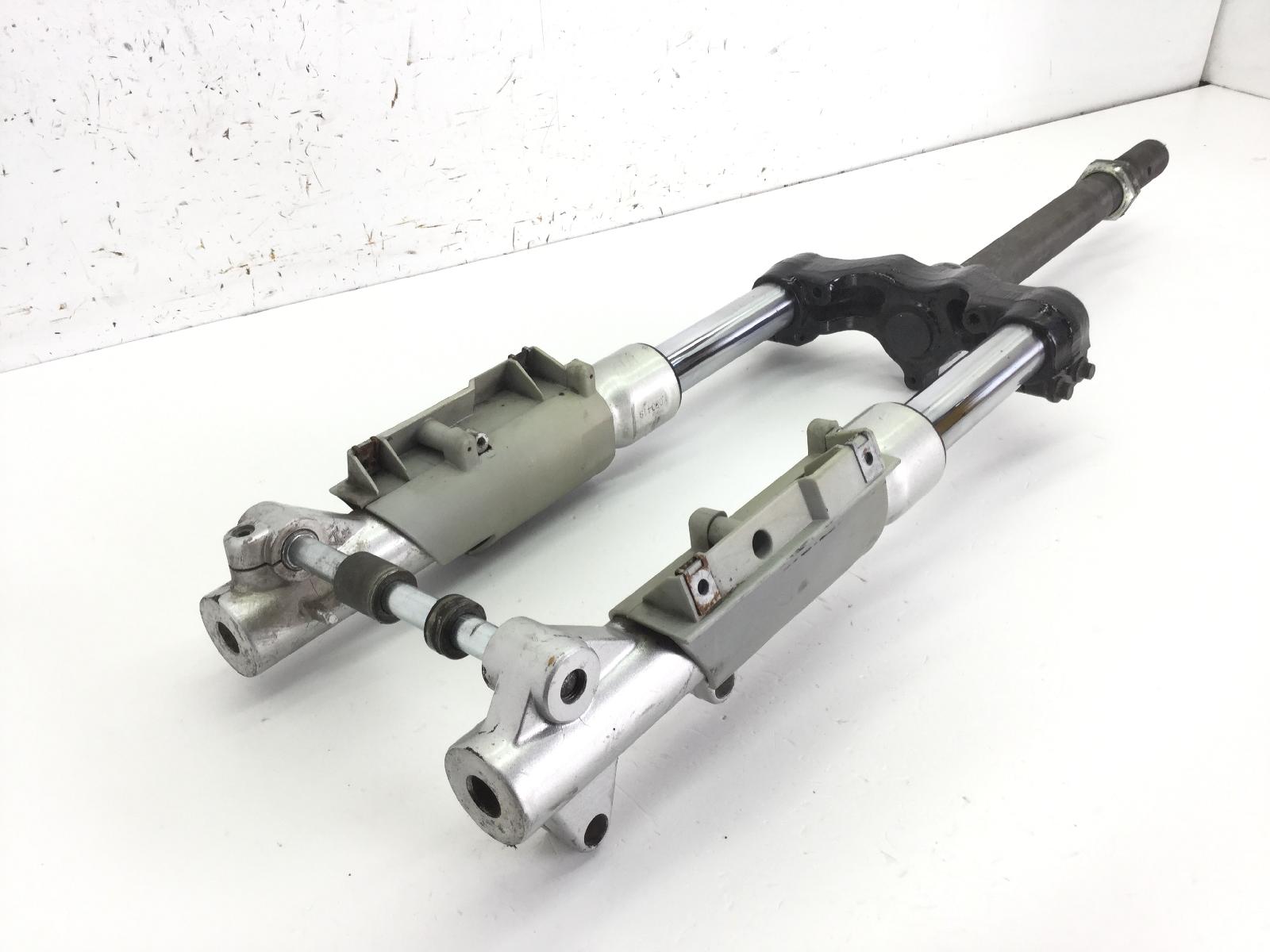 Aprilia sportcity cube 125 forcella - punti di ruggine su parte alta steli 2008 2010 vbe00
