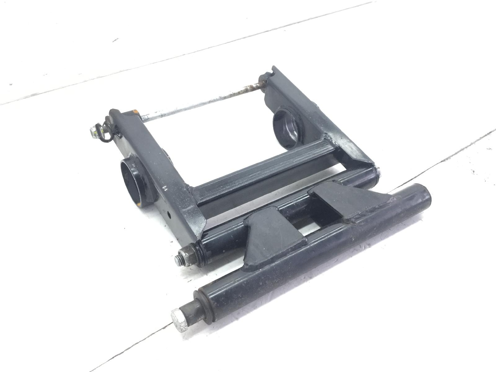 Aprilia sportcity cube 125 staffa supporto motore 2008 2010 vbe00