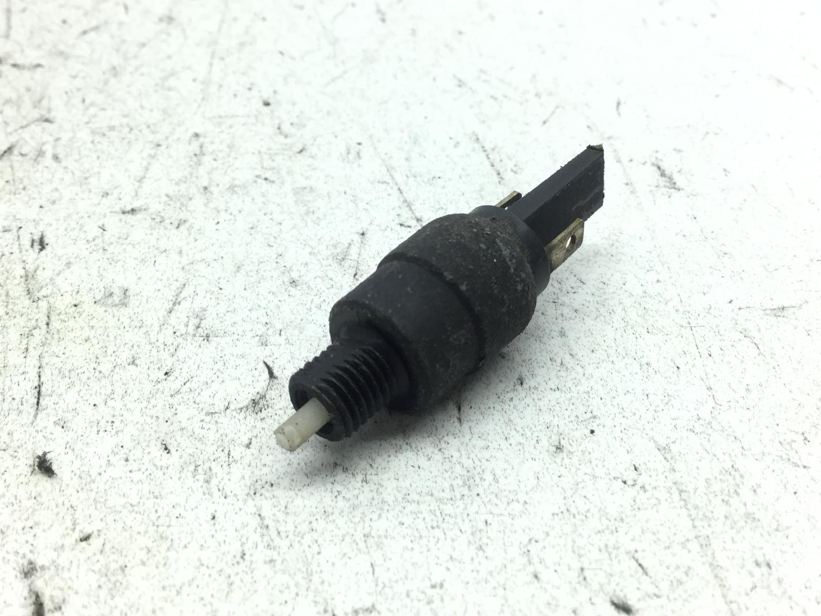 Aprilia scarabeo 2t minarelli 50 sensore microstop freno anteriore destro 2000 2005