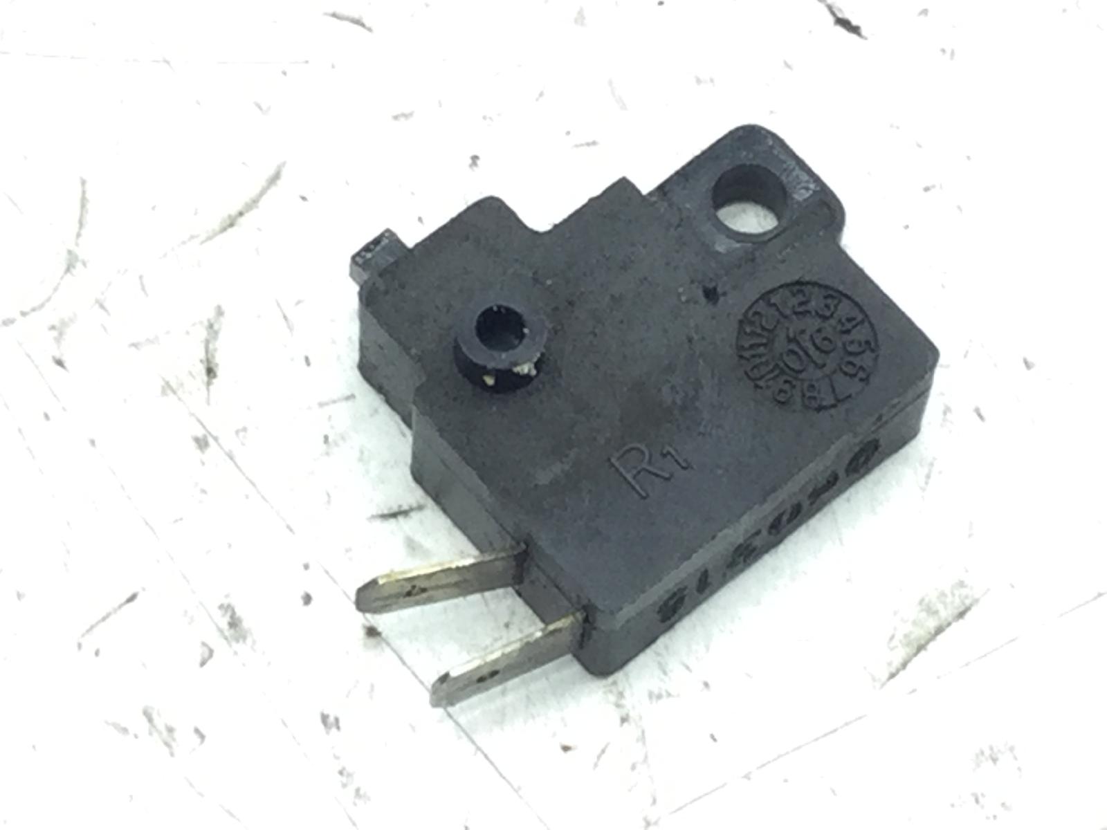 Sym joymax 250 interruttore stop pompa freno posteriore 2005 2007 lm25wx6