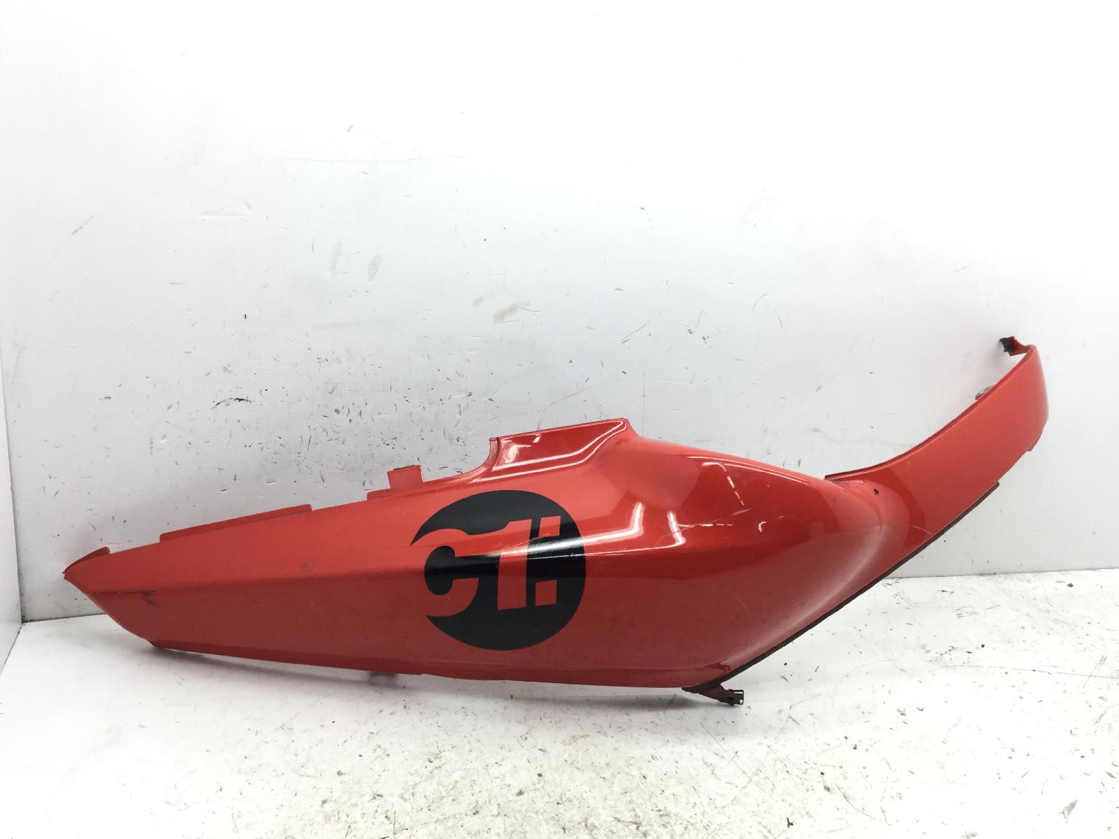 Bmw c1 125 carena fiancata posteriore destra - attacco rotto 2001 2001 wb10191a