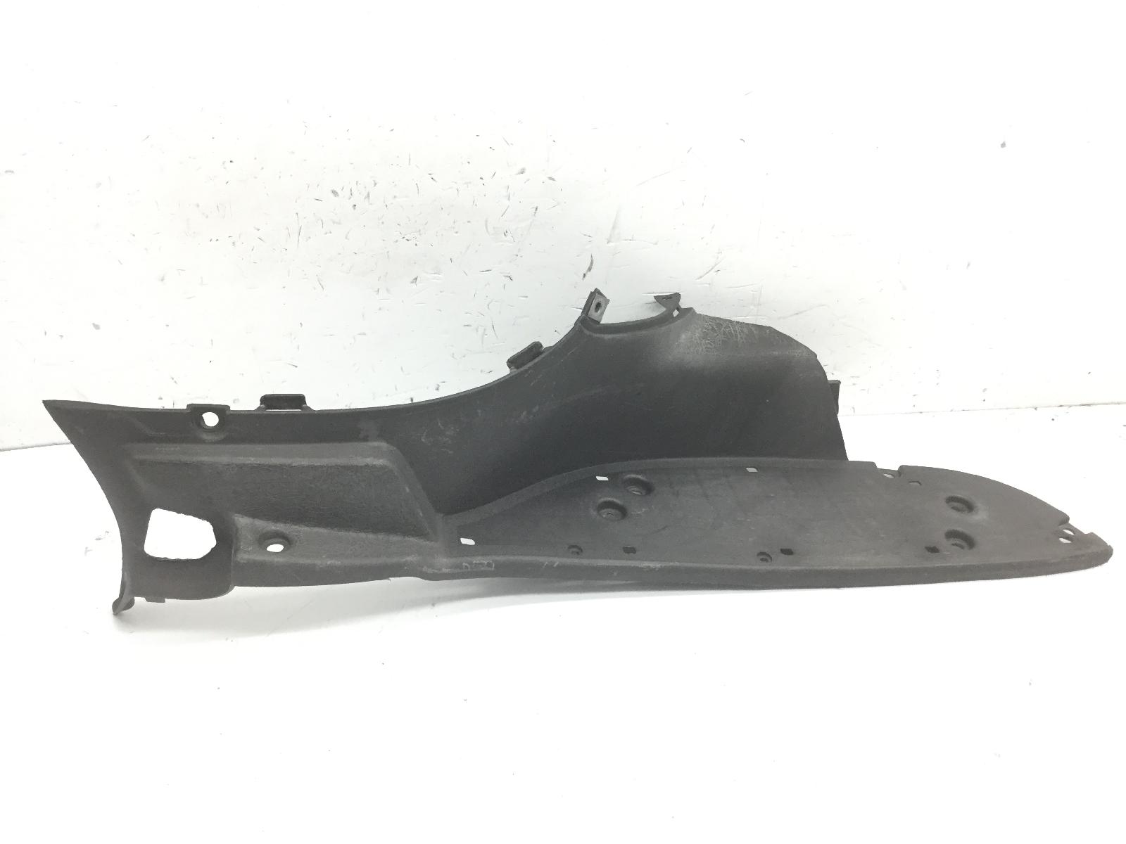 Aprilia scarabeo rotax 150 carena pedana pavimento poggiapiedi destra 1999 2002 pc000