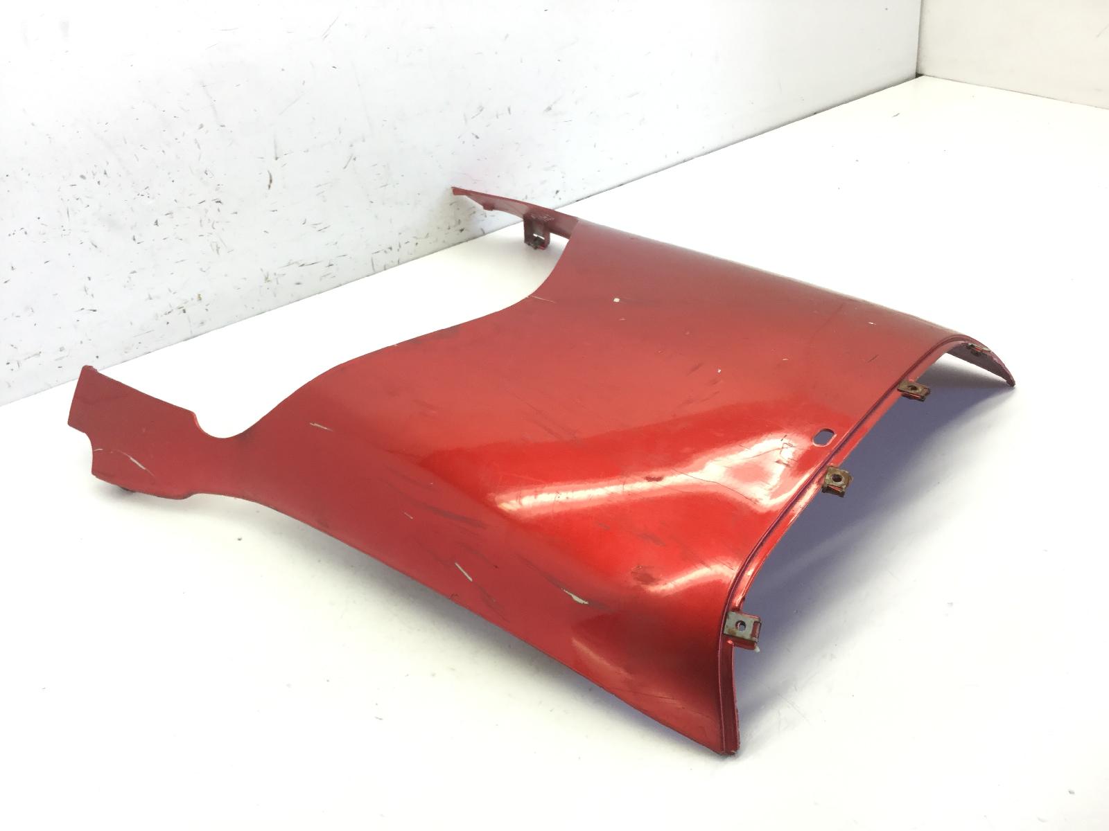Aprilia scarabeo rotax 150 carena chiglia sottopedana - crepa su attacco 1999 2002 pc000