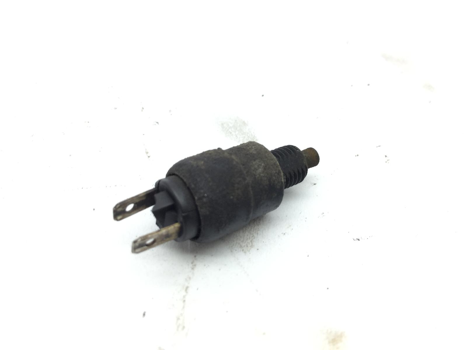 Aprilia scarabeo rotax 150 sensore stop microsto freno anteriore destro 1999 2002 pc000