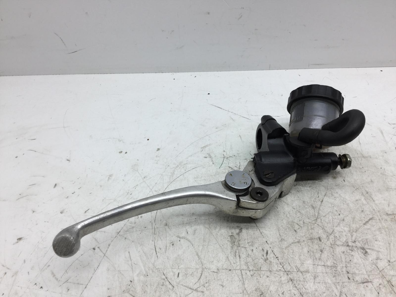 Triumph sprint rs i 955 pompa freno anteriore completa 1999 2004 smttf605mm
