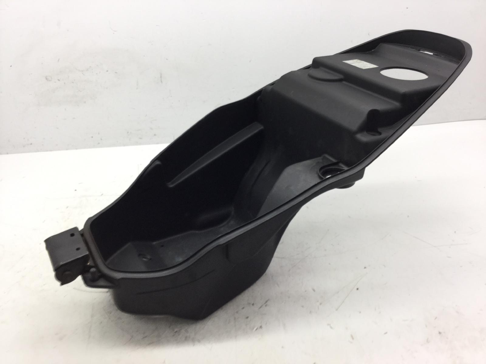 Kymco agility 2t r16 50 carena vano sottosella 2010 2010 c11000