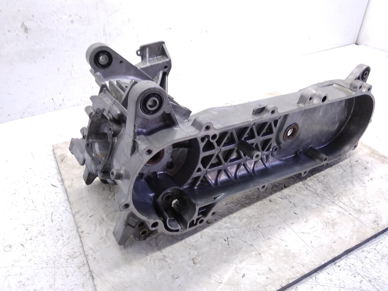 Kymco agility 2t r16 50 carter motore vuoto kf10b 2010 2010 c11000