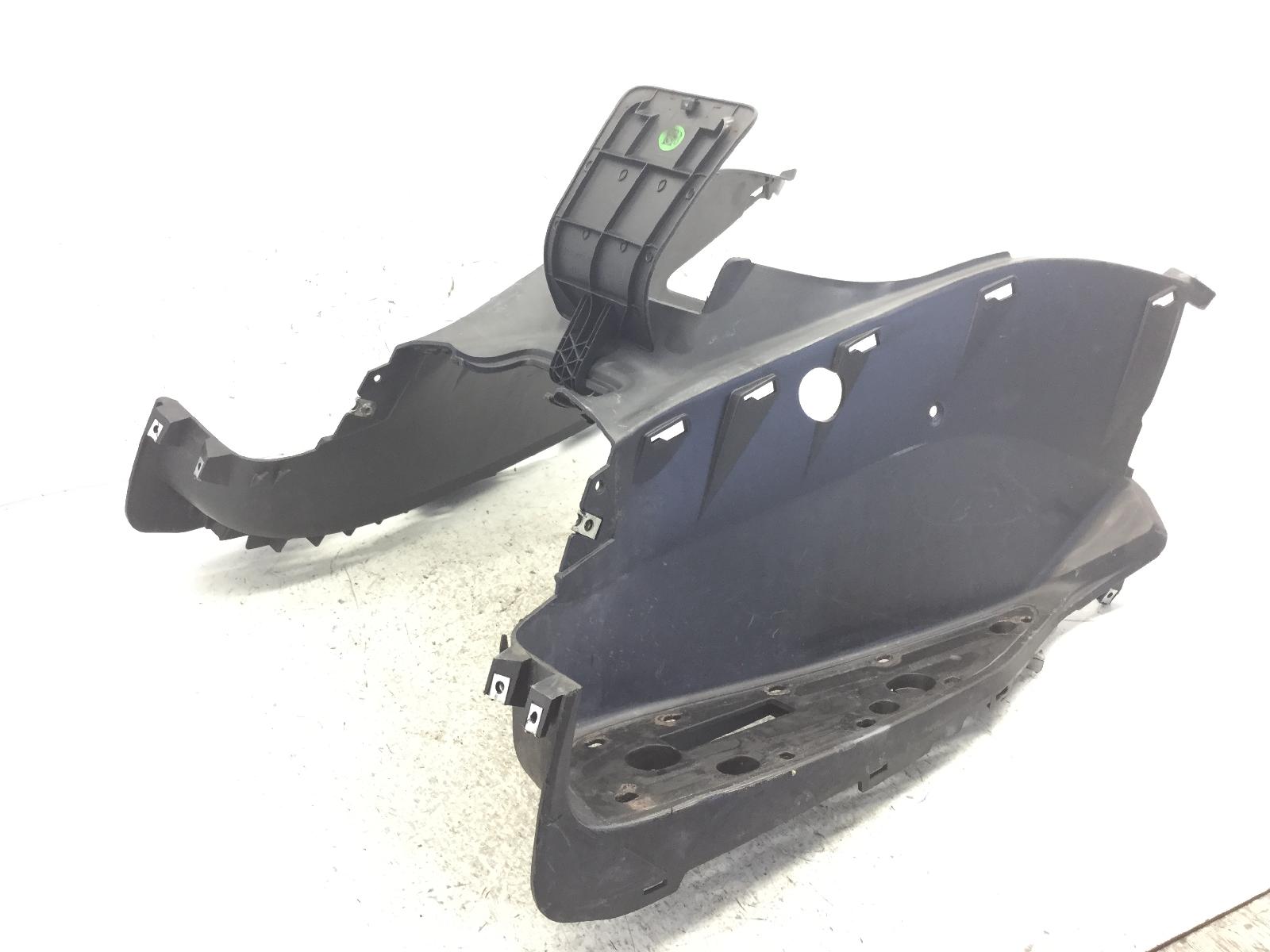 Yamaha x-max yp ra abs 250 carena pedana pavimento - attacco rotto 2011 2012 sg222