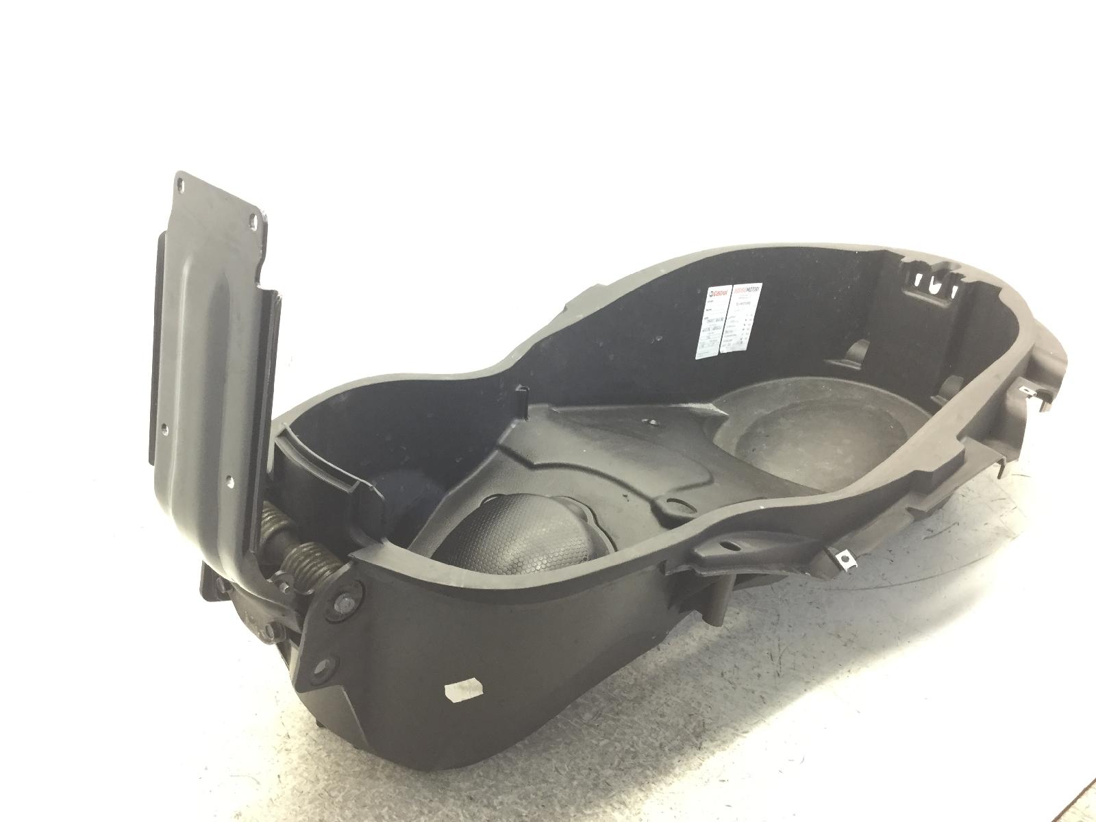 Yamaha x-max yp ra abs 250 carena vano sottosella 2011 2012 sg222