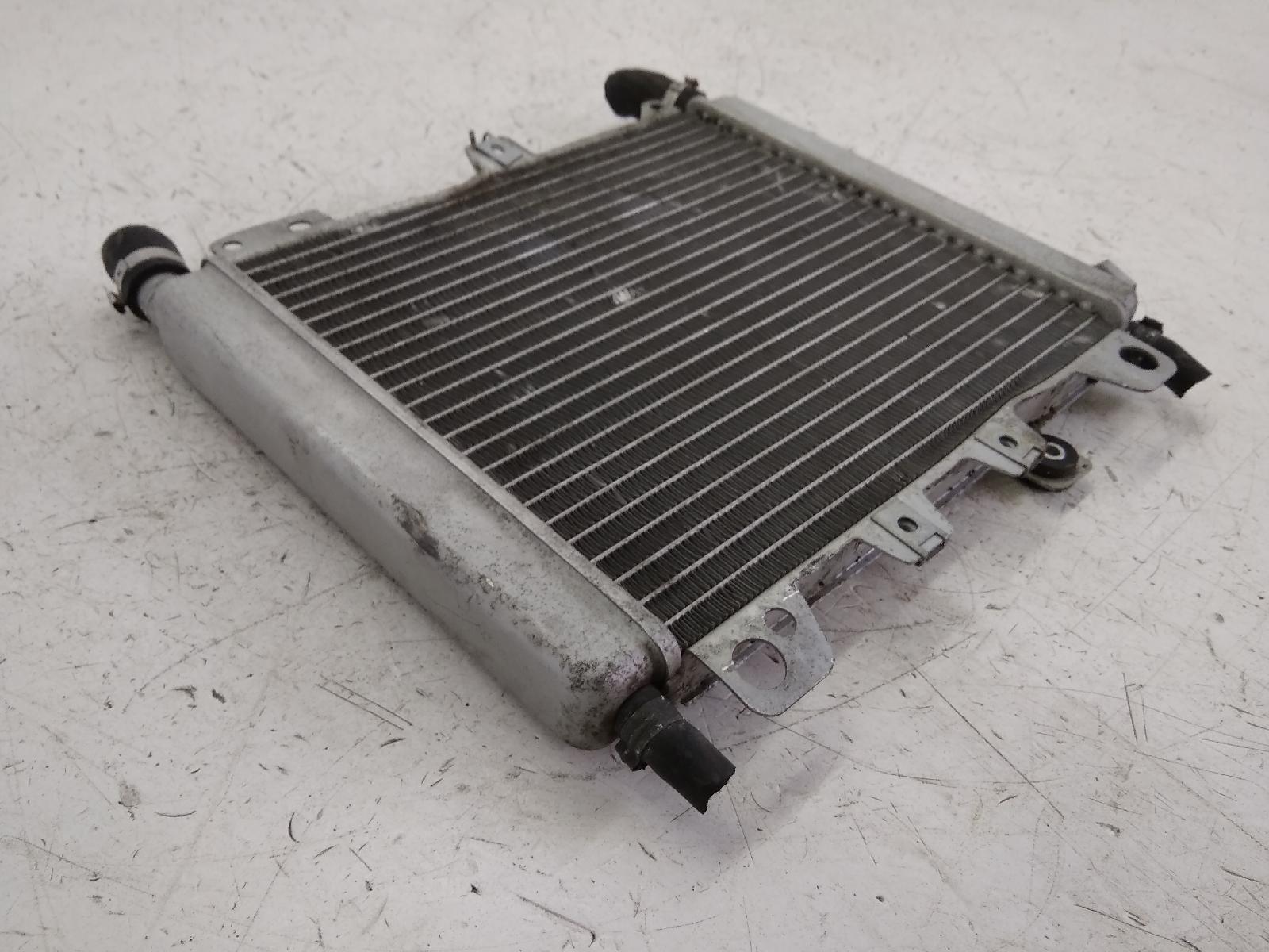 Aprilia scarabeo light 250 radiatore con piccolo difetto 2006 2008 vrb00