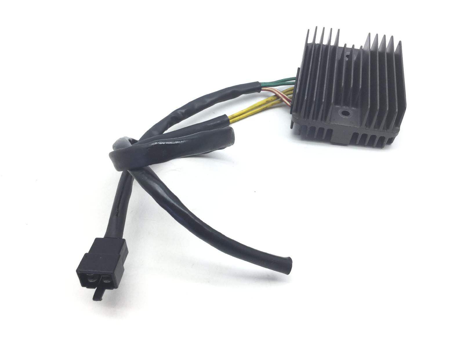 Aprilia scarabeo light 250 regolatore di tensione con spinotto tagliato 2006 2008 vrb00